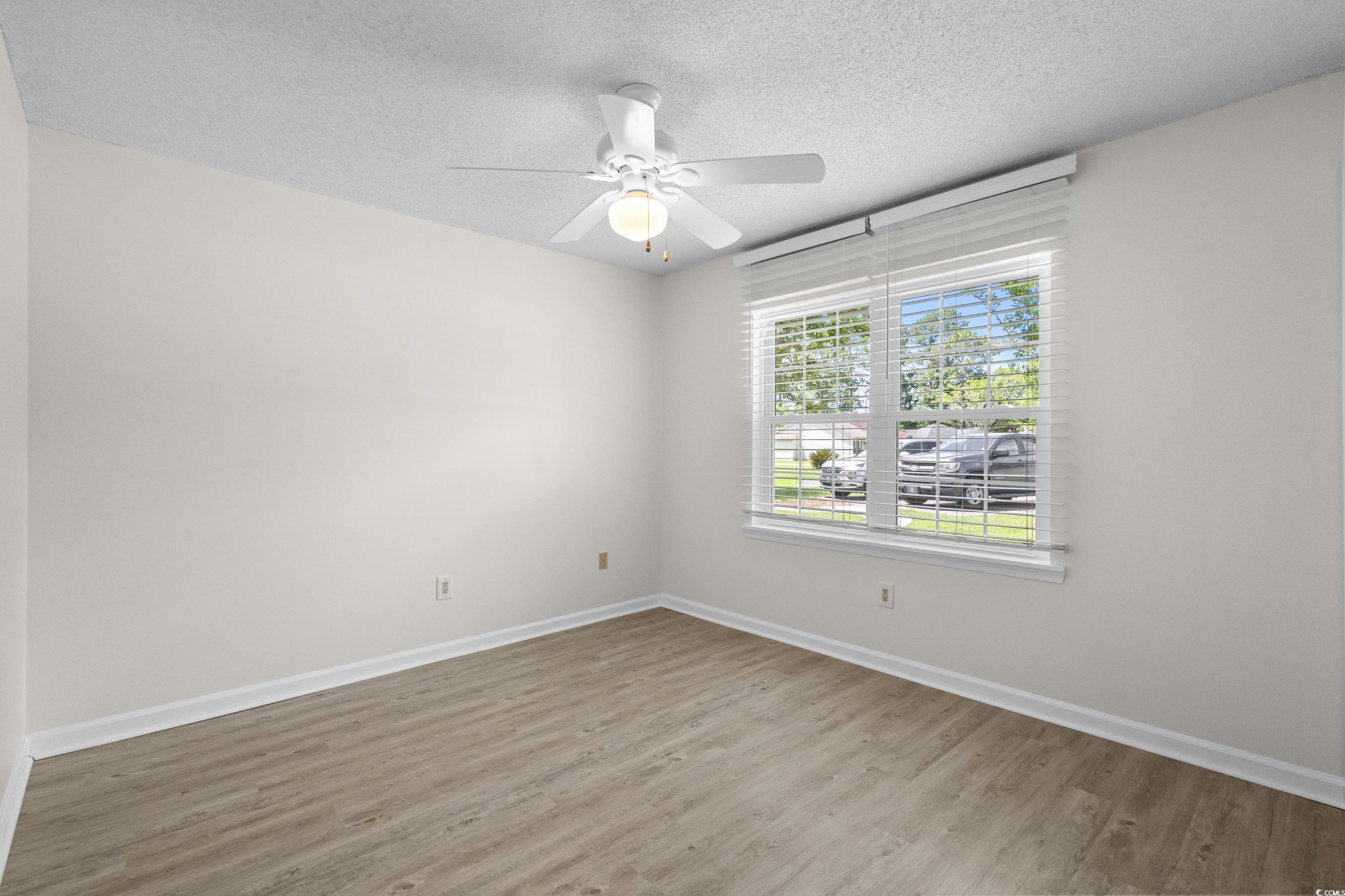 6576 Pebble Beach Crescent Property Photo 25