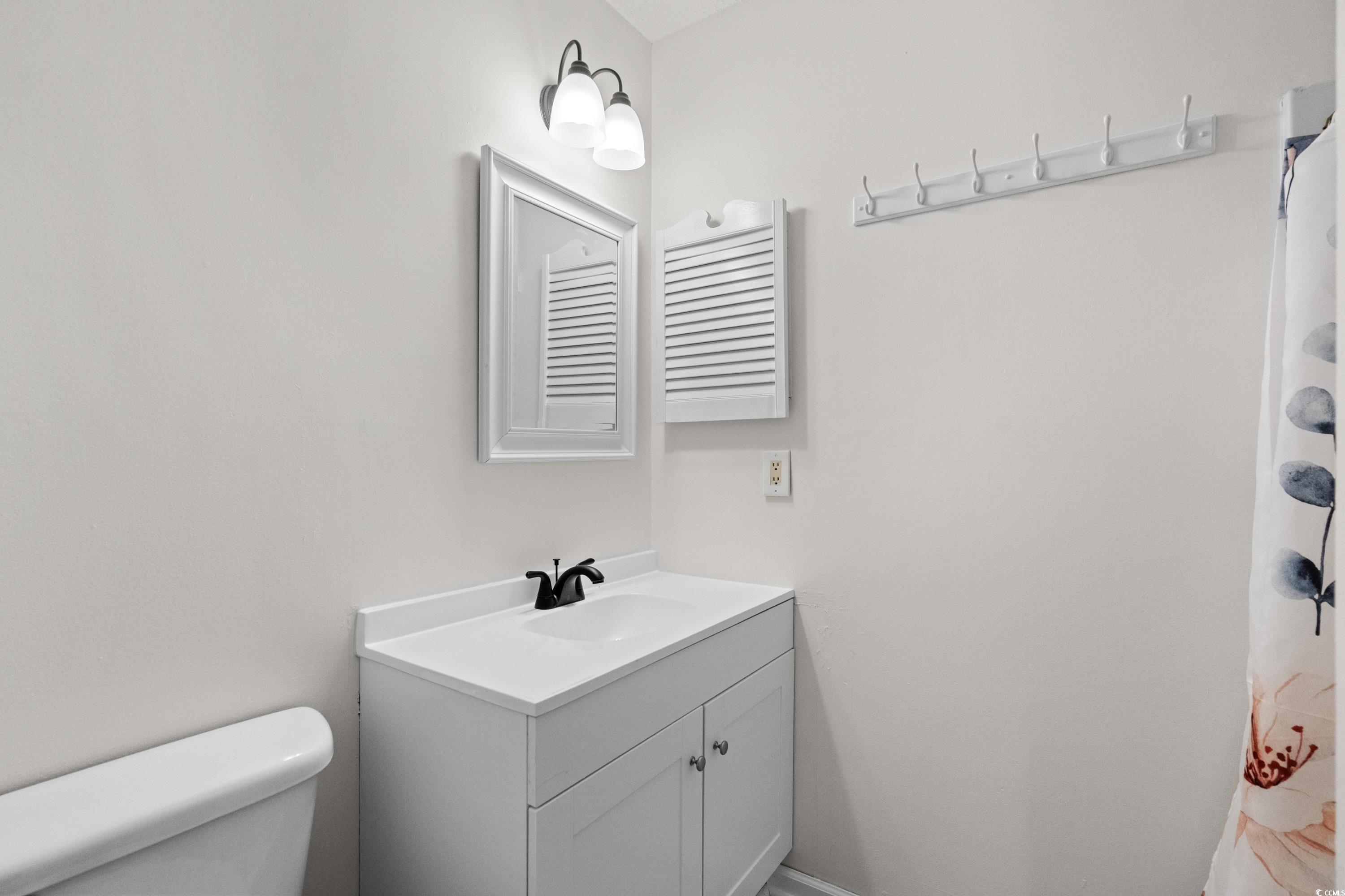 6576 Pebble Beach Crescent Property Photo 27