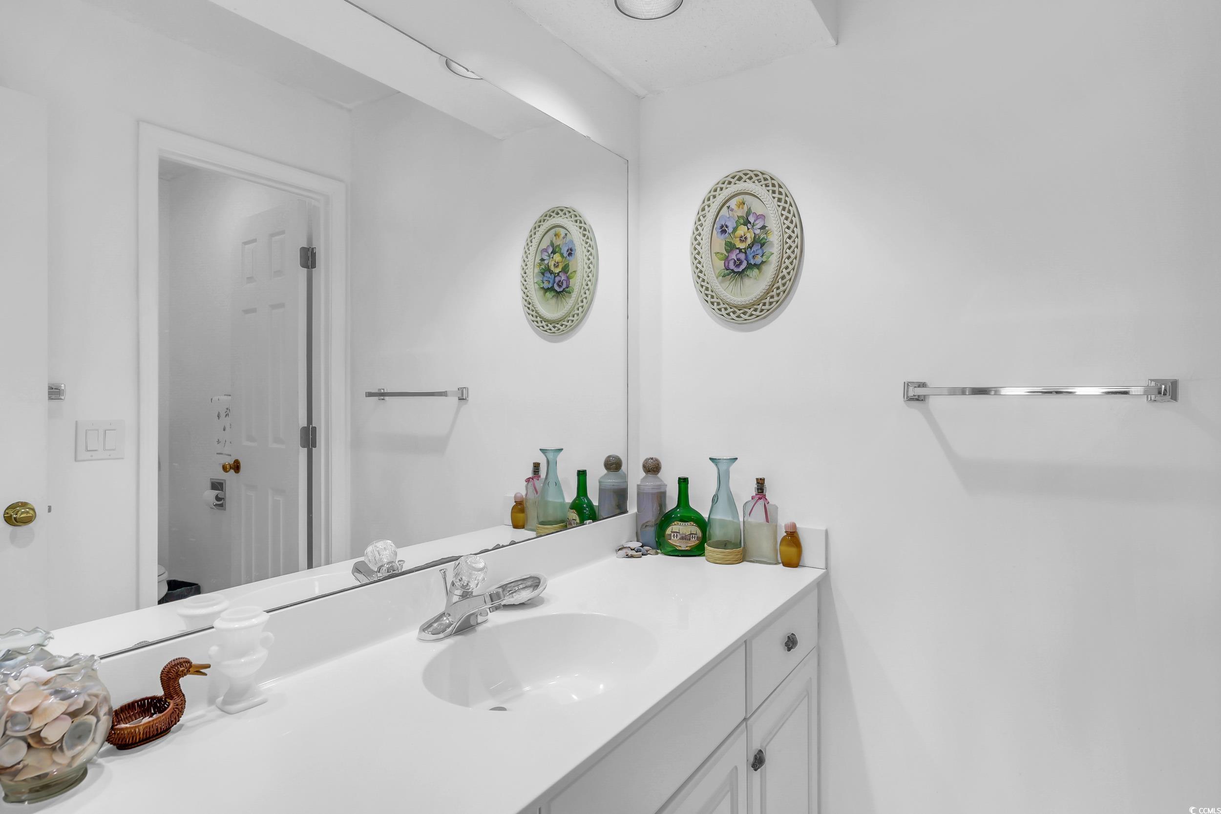 4650 Greenbriar Dr. Property Photo 15