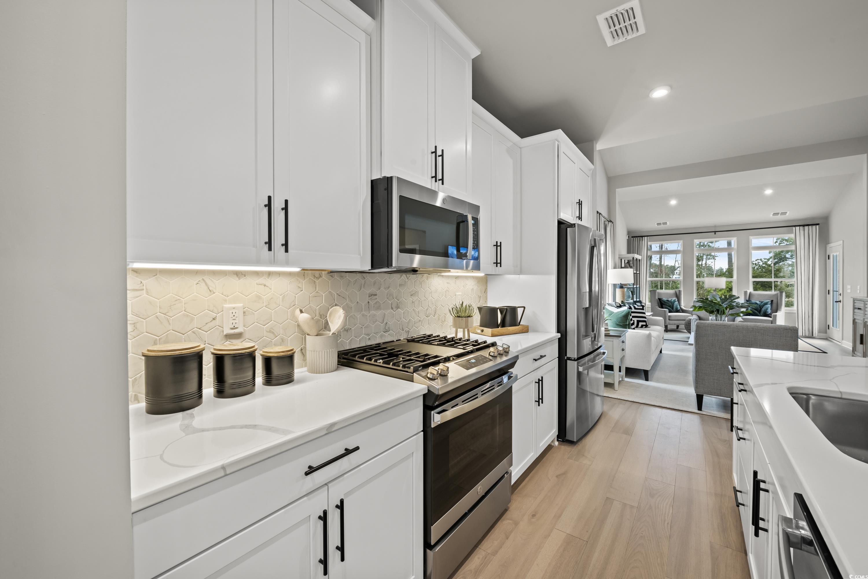 8807 Reya Rd Property Photo 8