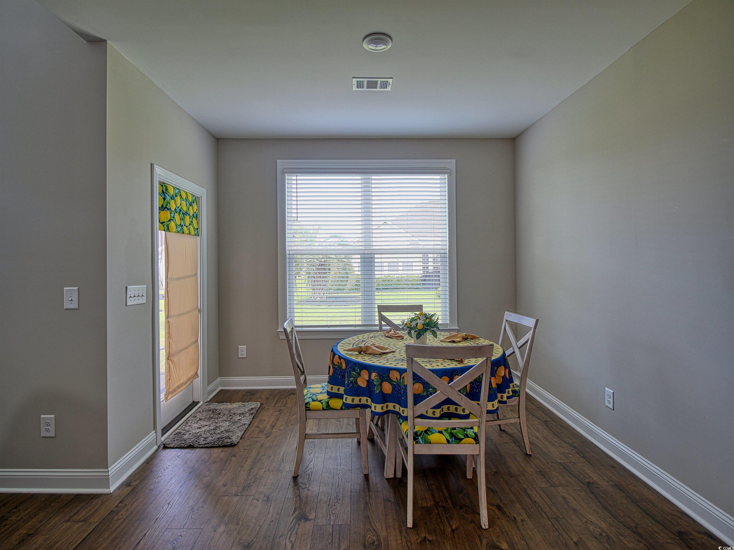 376 Mikita Dr. Property Photo 12