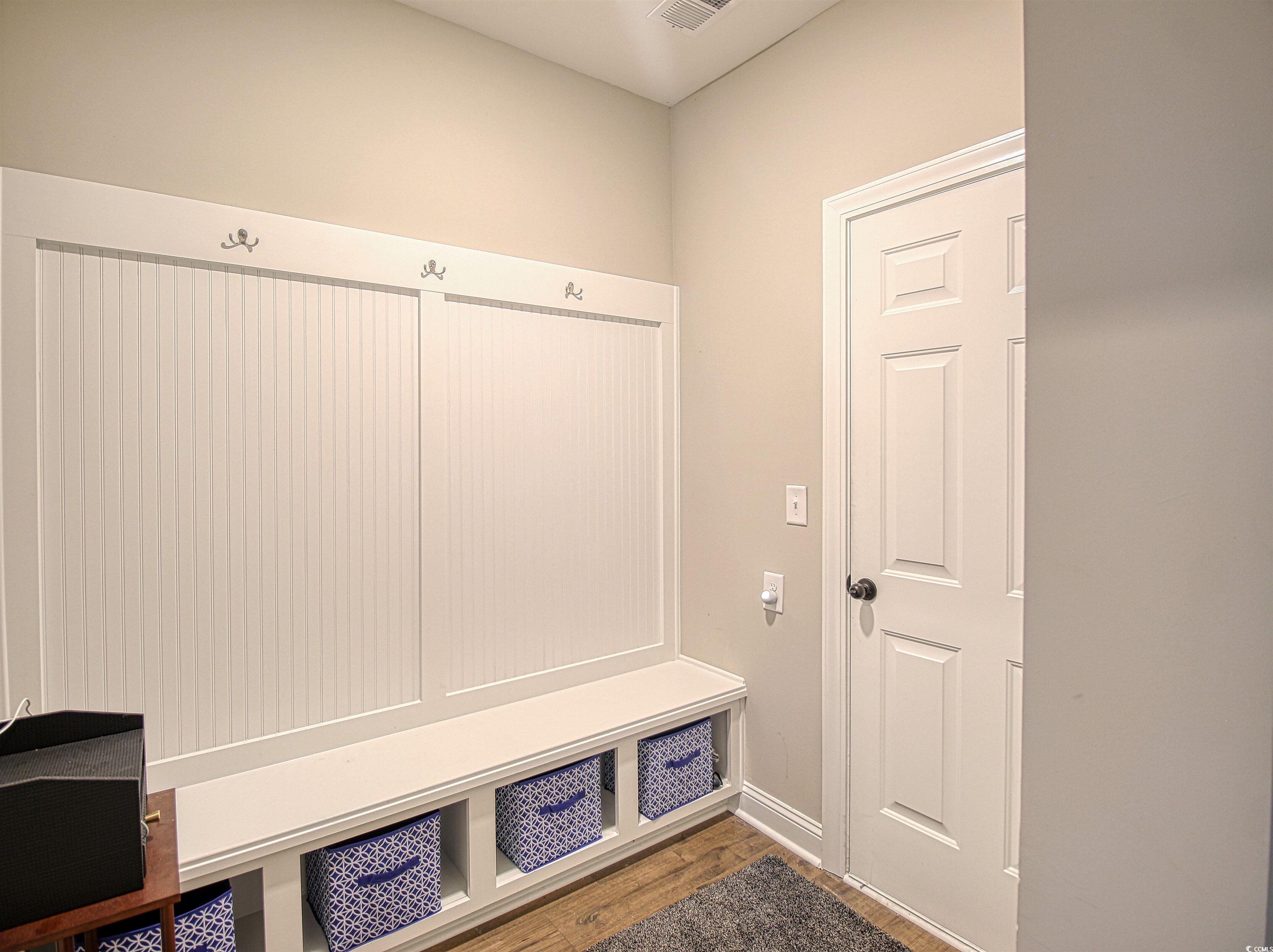 376 Mikita Dr. Property Photo 23