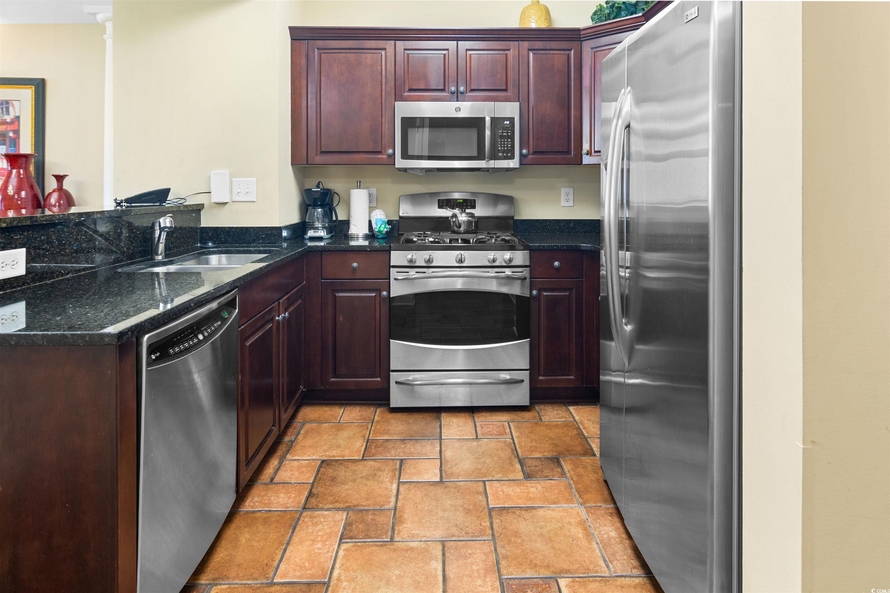 100 North Beach Blvd. Property Photo 5
