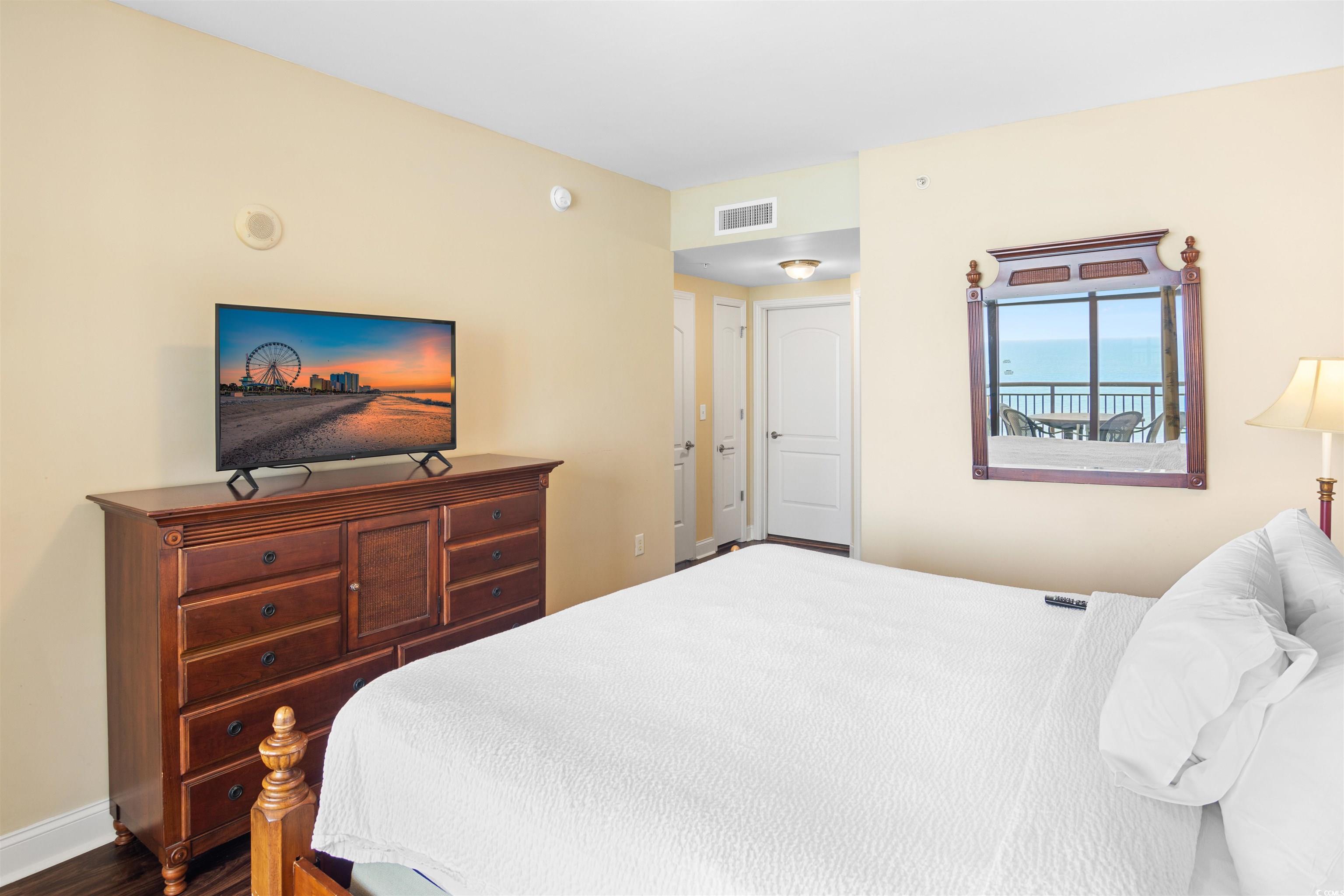 100 North Beach Blvd. Property Photo 13