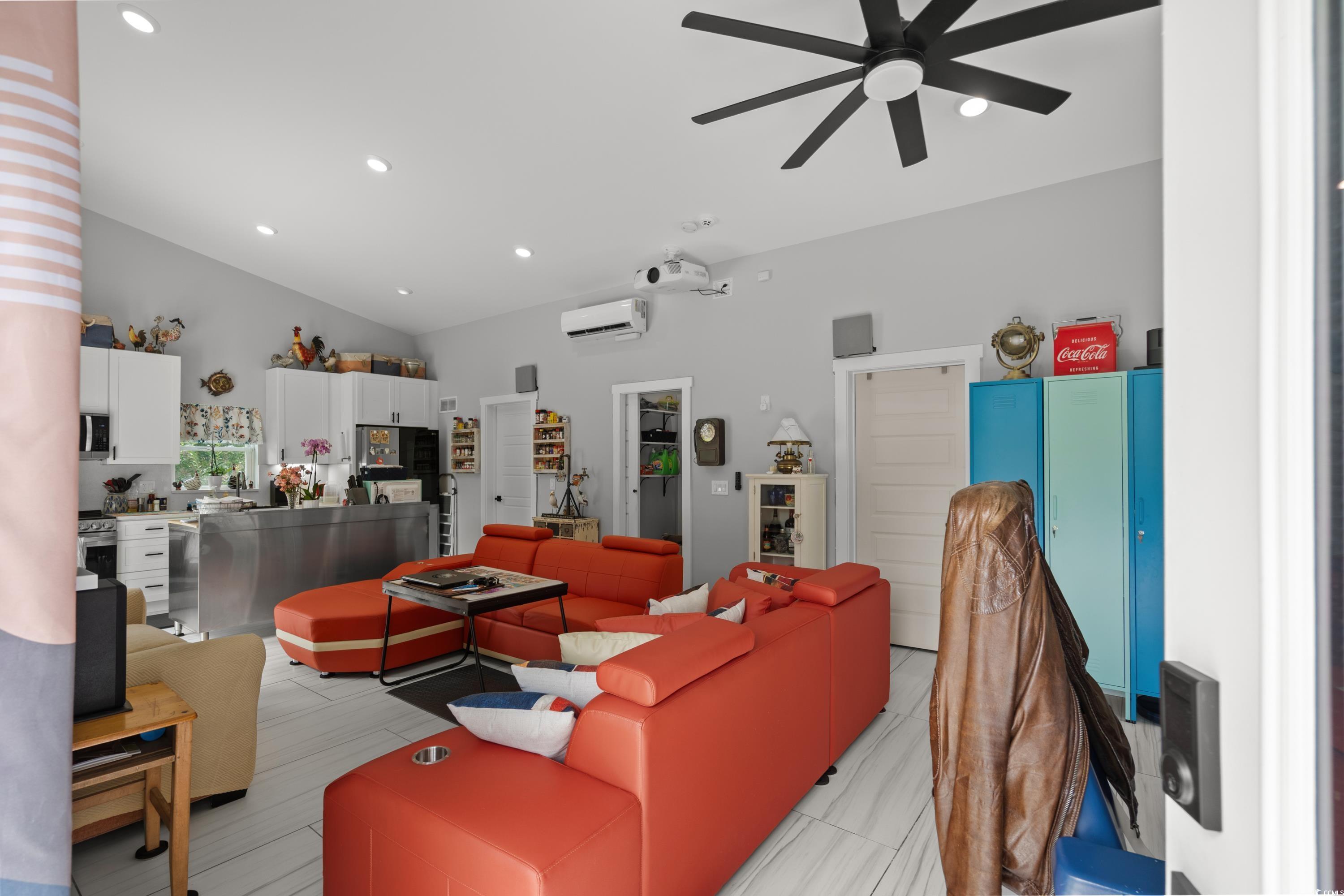 709 Highway 90 Property Photo 8