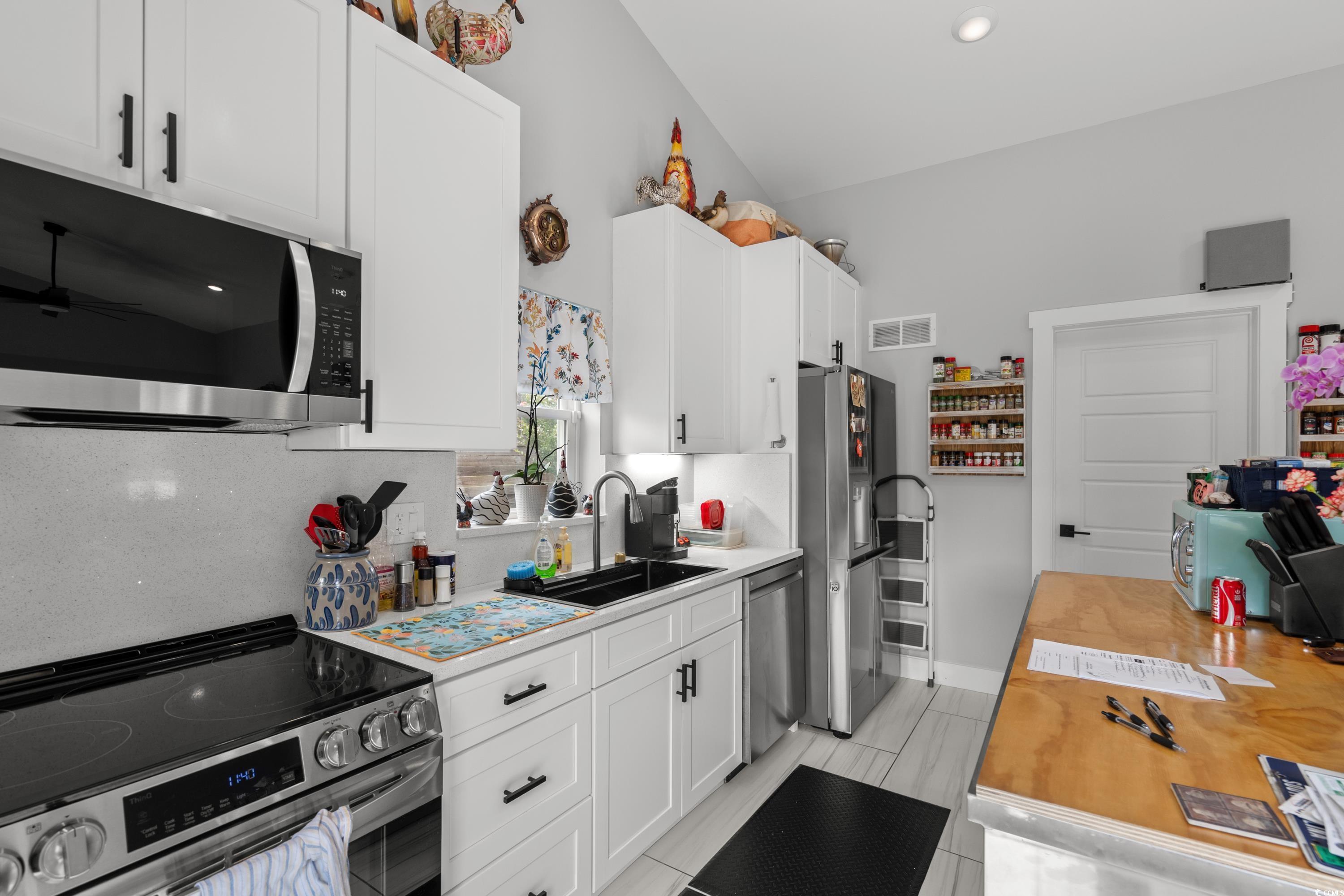 709 Highway 90 Property Photo 12