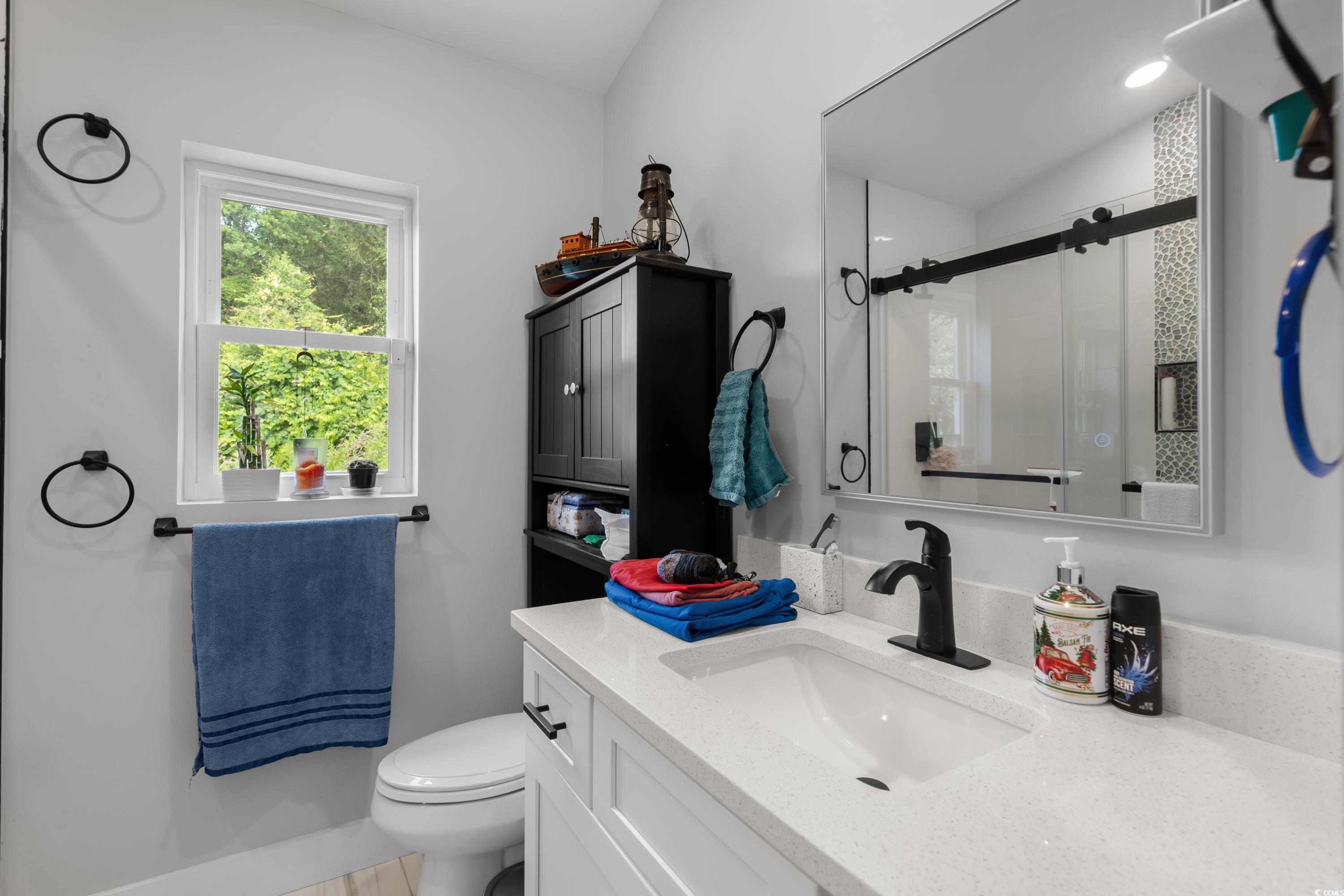 709 Highway 90 Property Photo 14