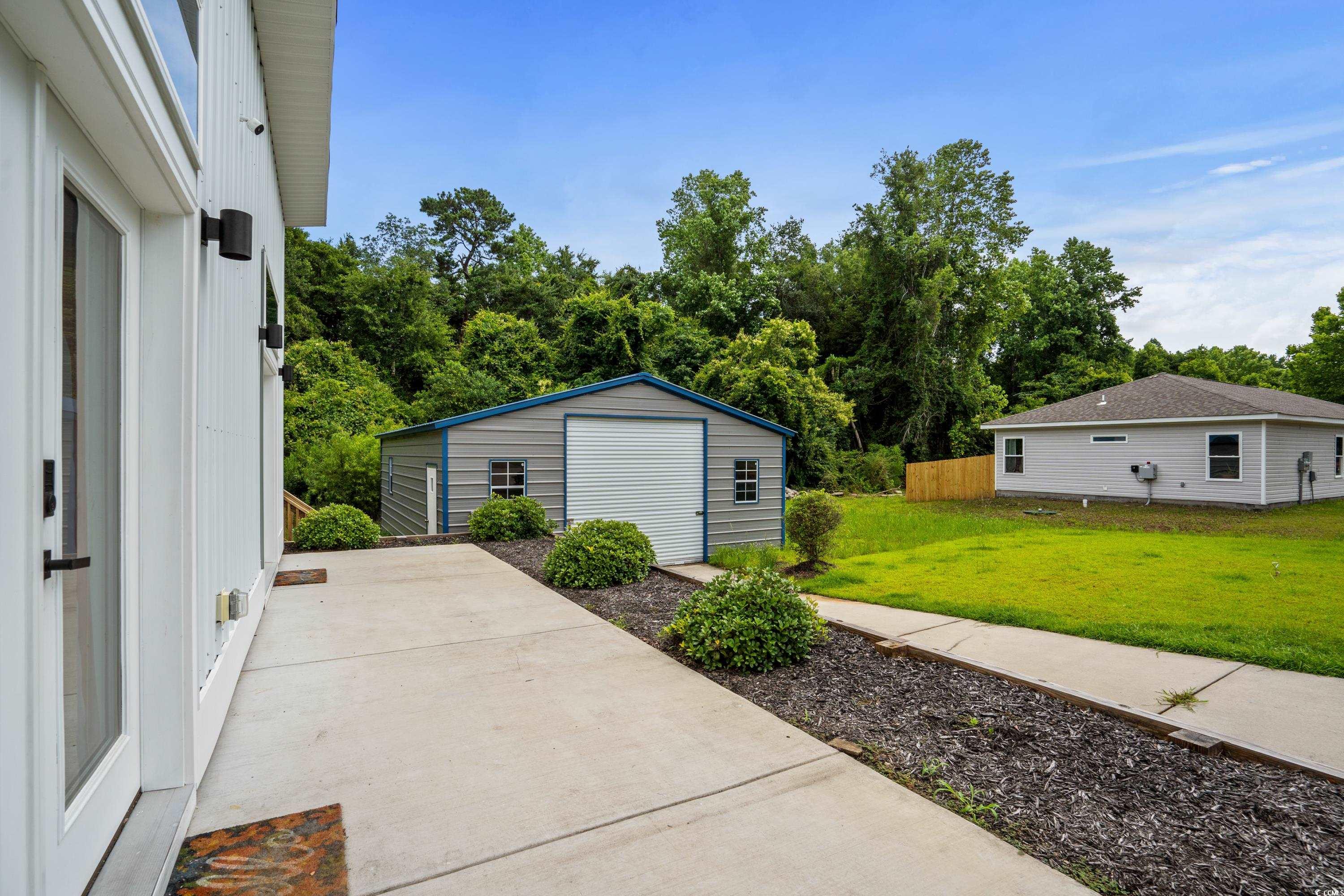 709 Highway 90 Property Photo 22