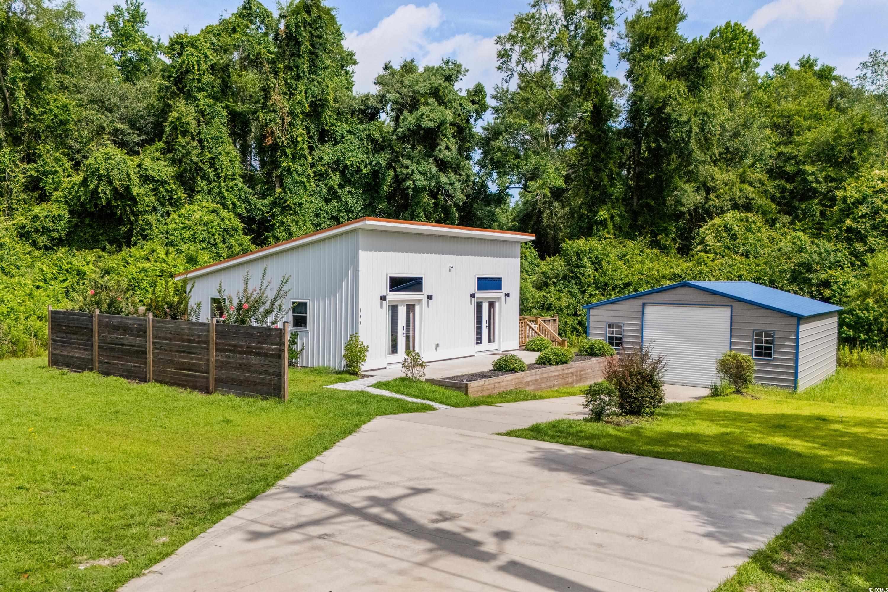 709 Highway 90 Property Photo 24