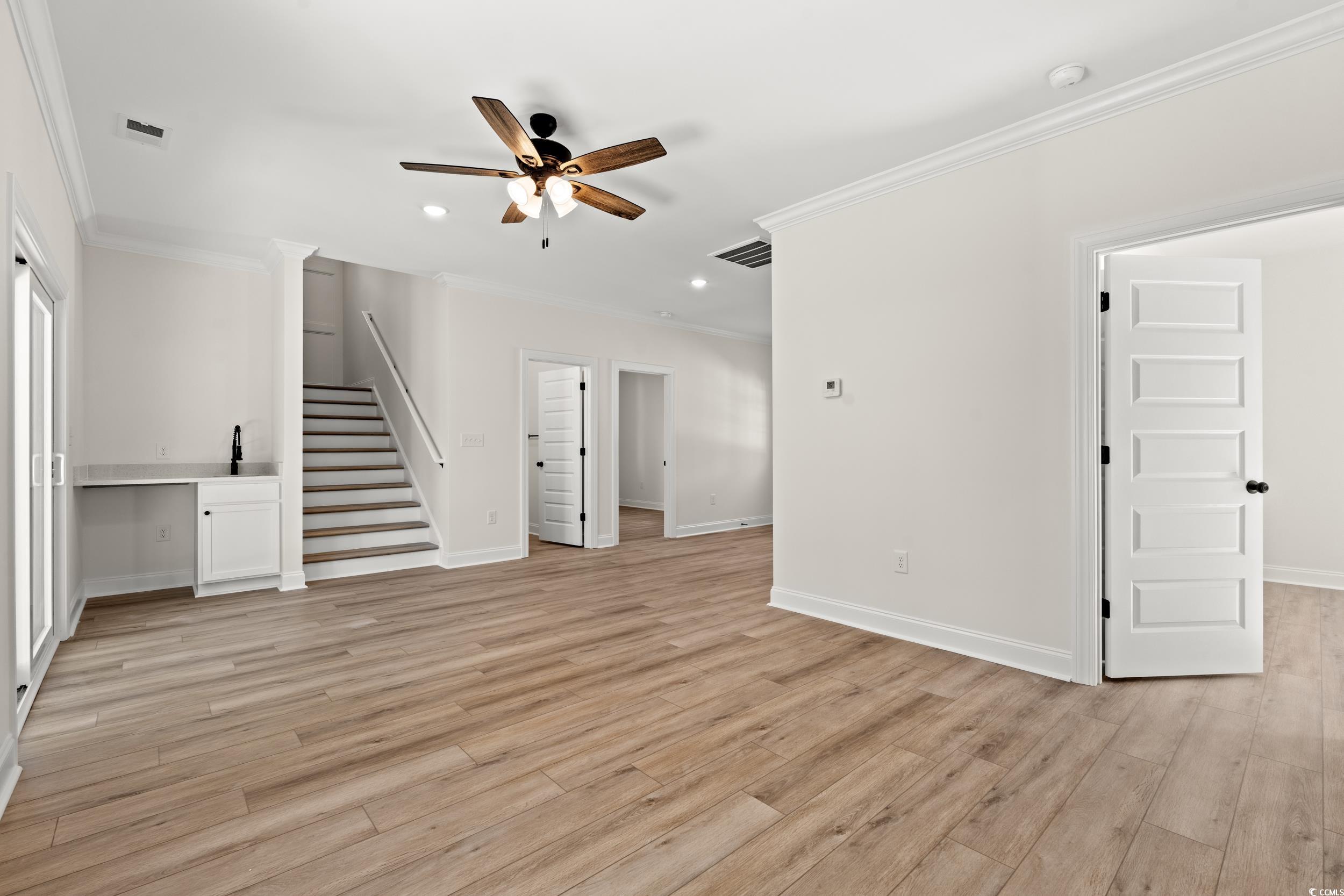 2426 Park St. Property Photo 2