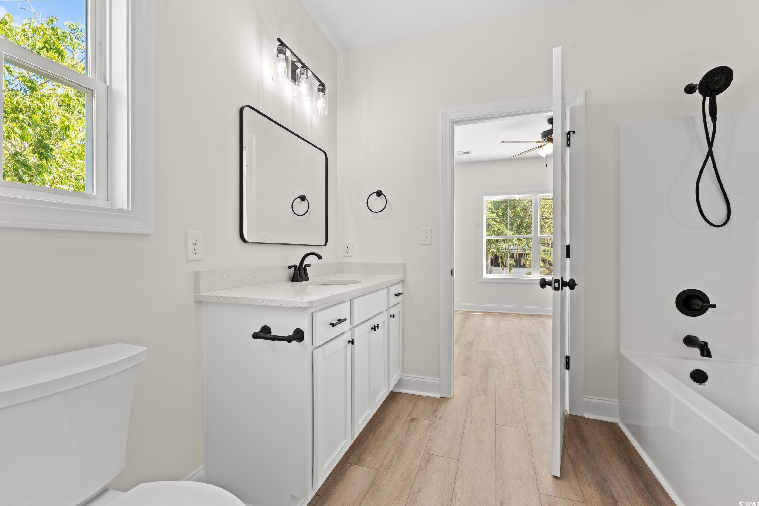 2426 Park St. Property Photo 25