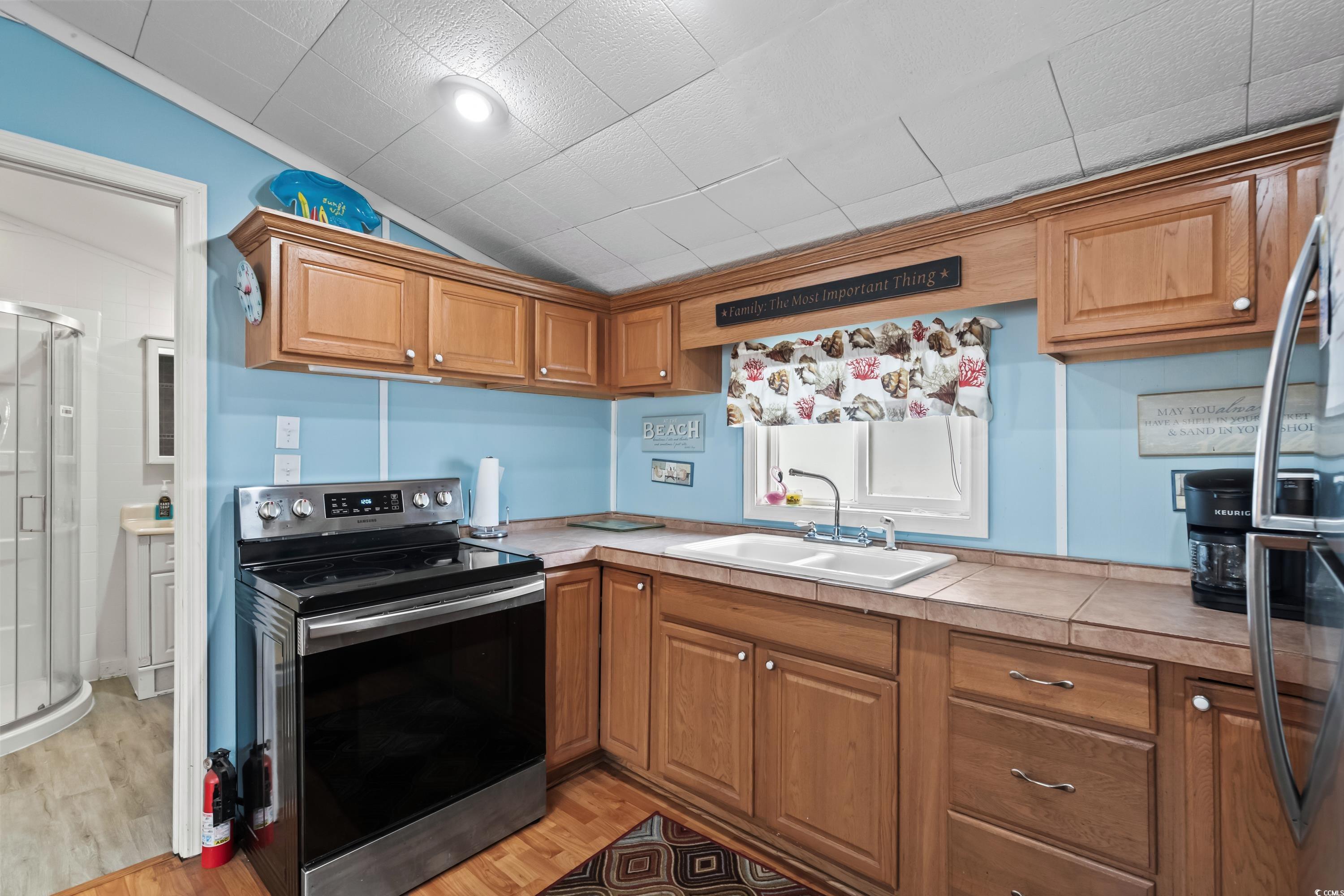 6001- 1637 S Kings Highway Property Photo 13