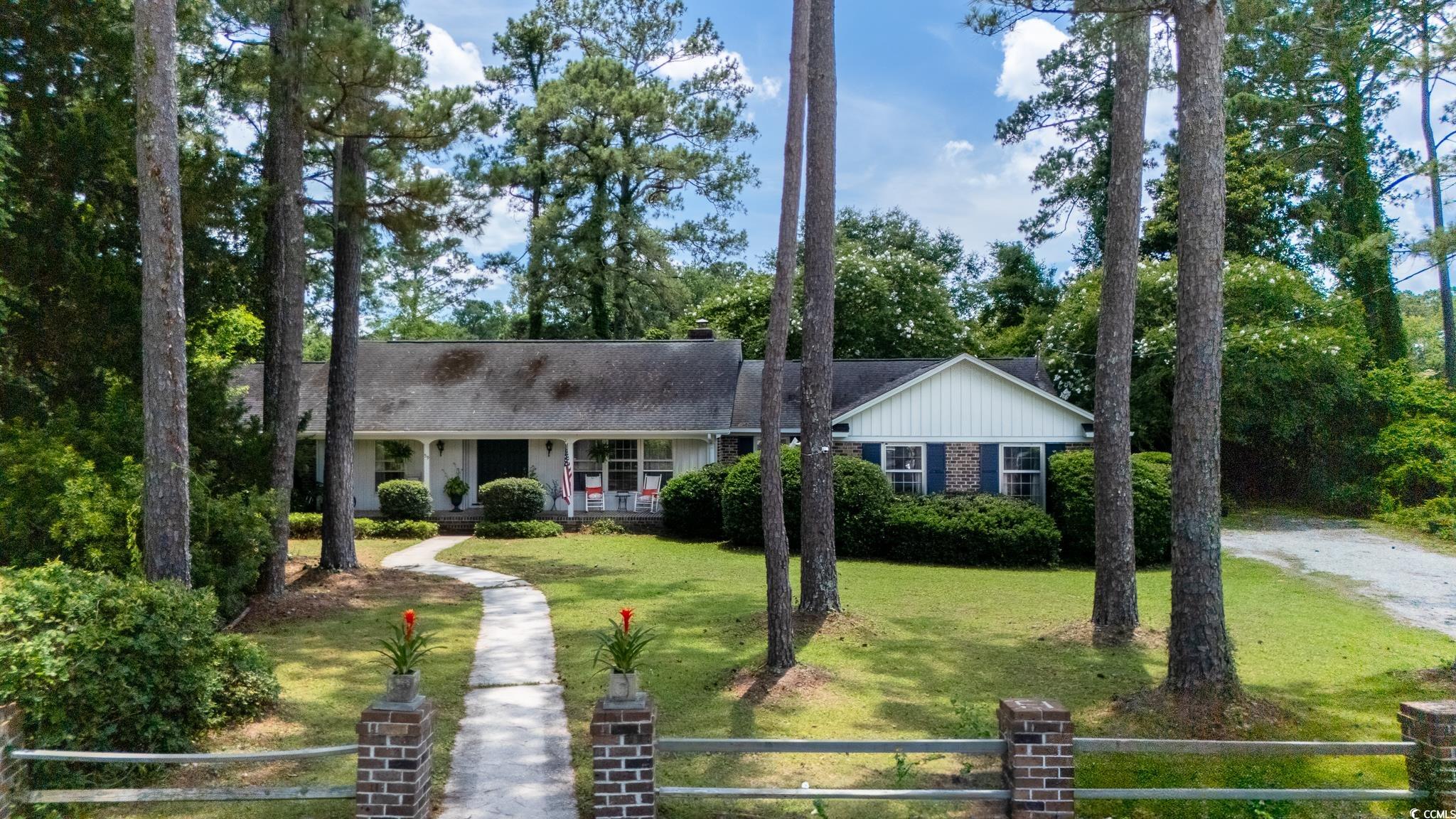 59 Bay Tree Ln. Property Photo 1