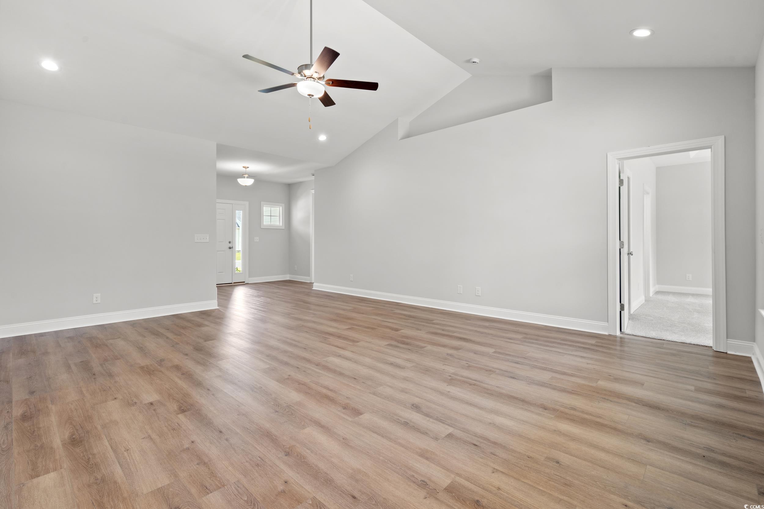 5009 Shore Breeze Dr. Property Photo 3