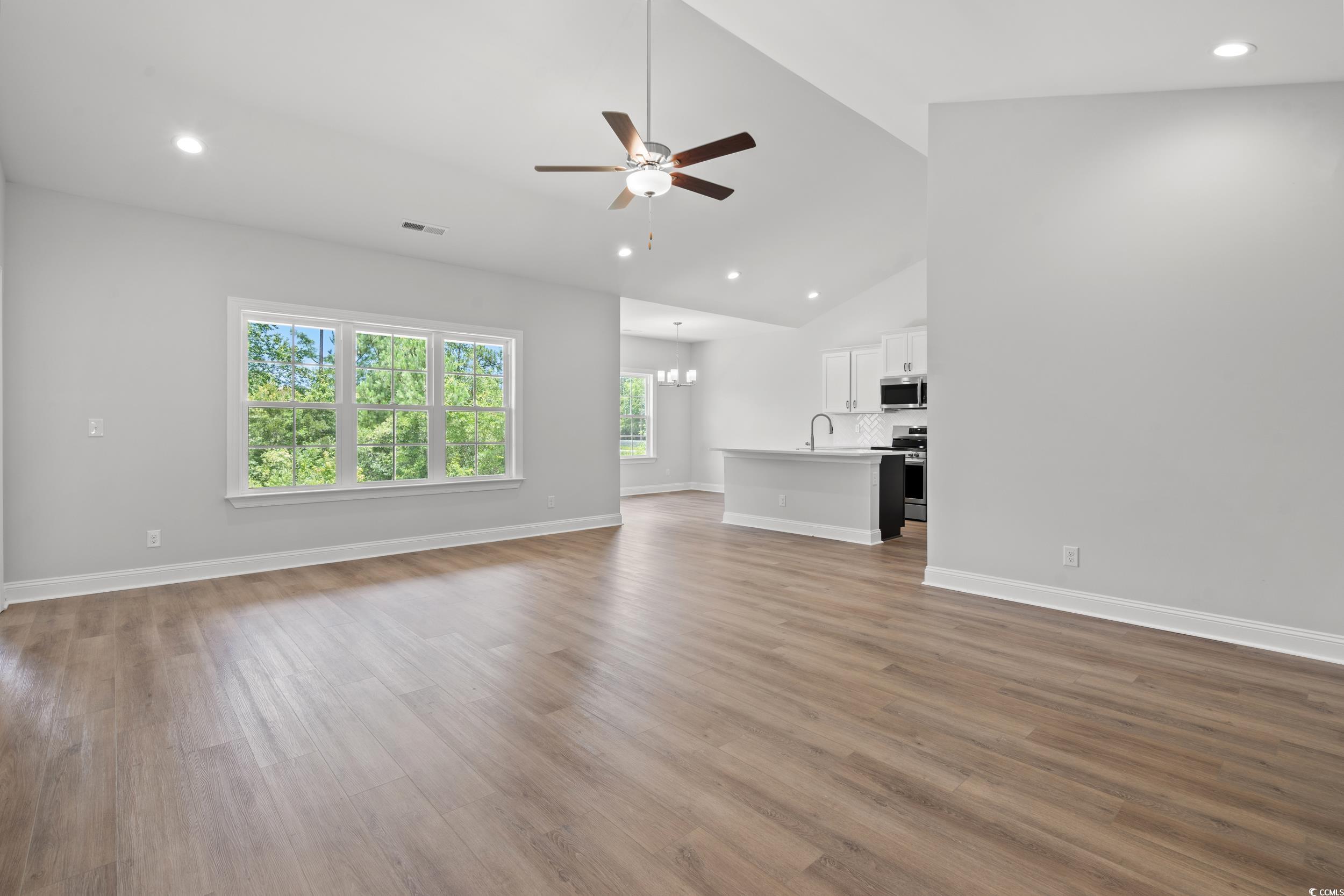 5009 Shore Breeze Dr. Property Photo 5