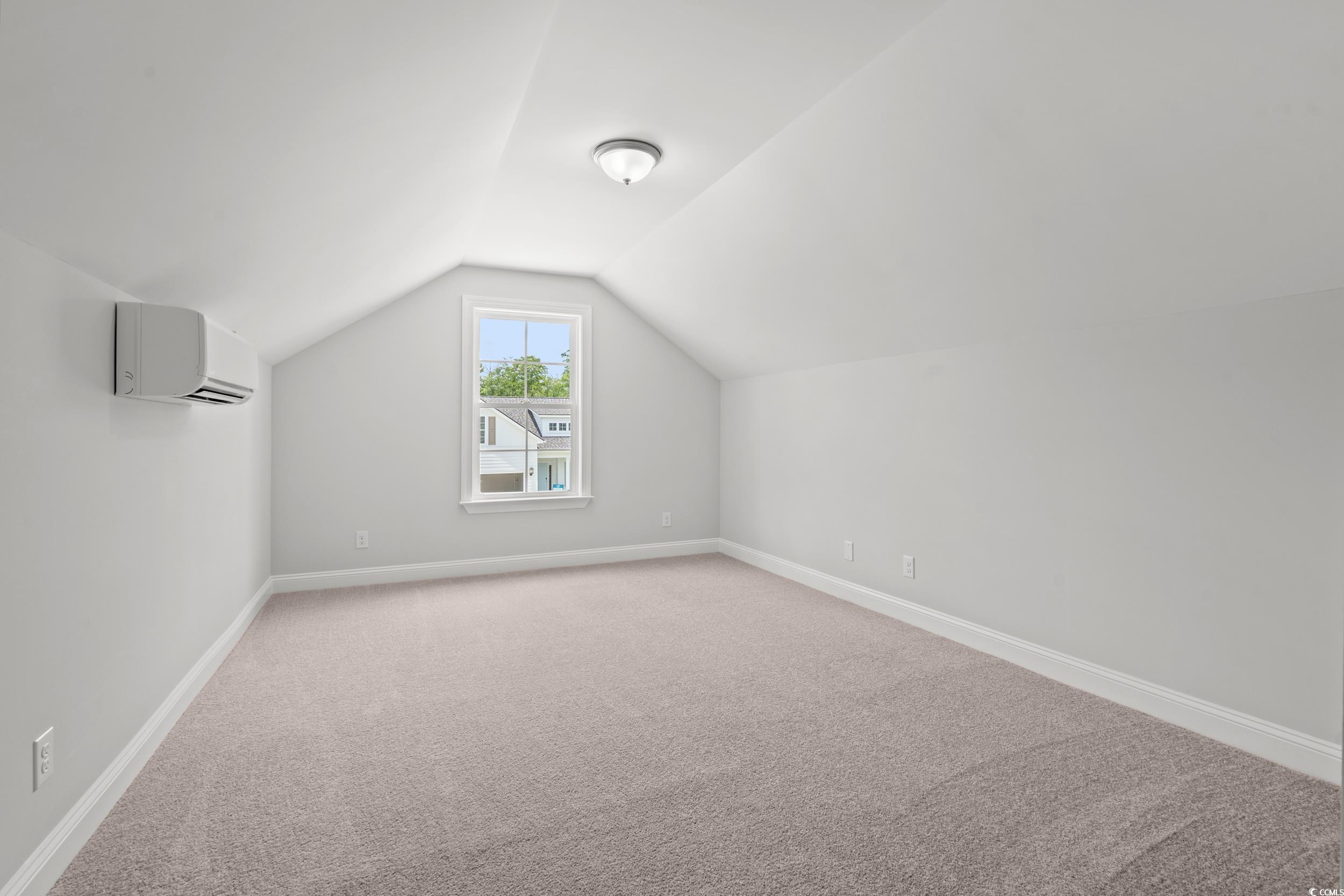 5009 Shore Breeze Dr. Property Photo 22