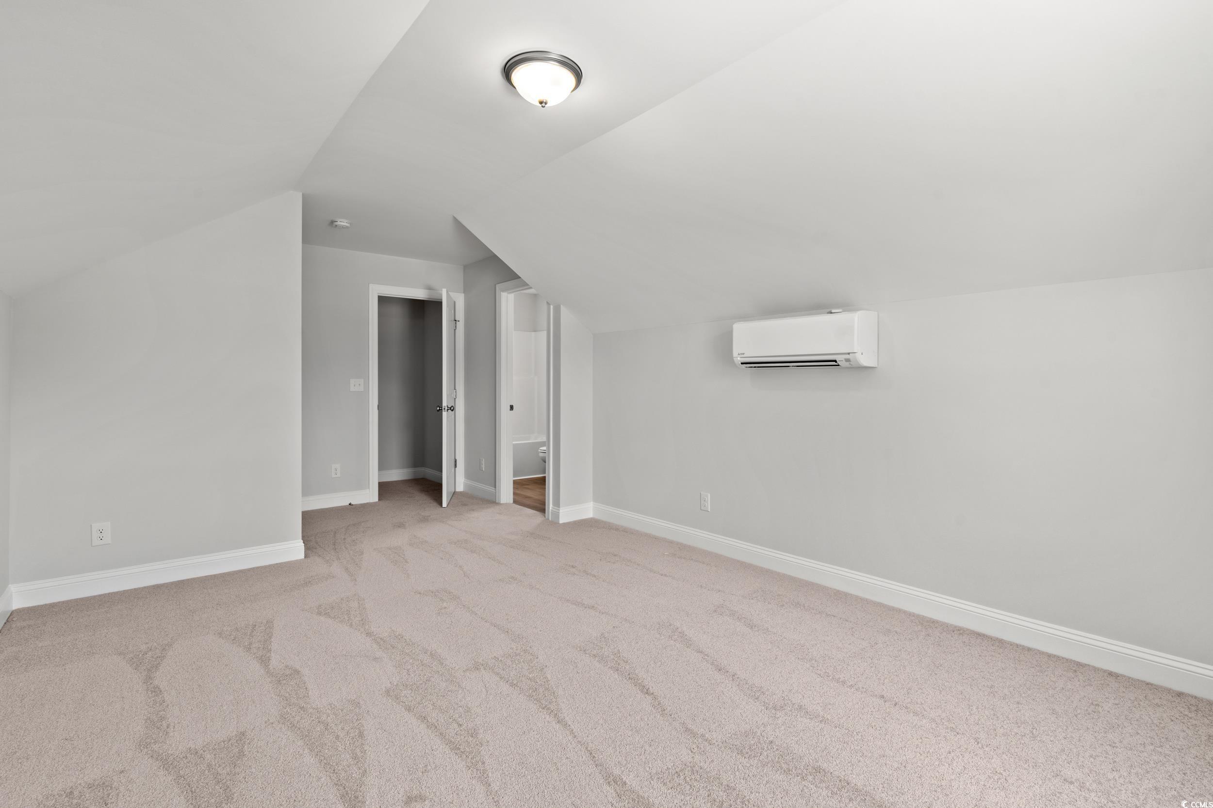 5009 Shore Breeze Dr. Property Photo 23