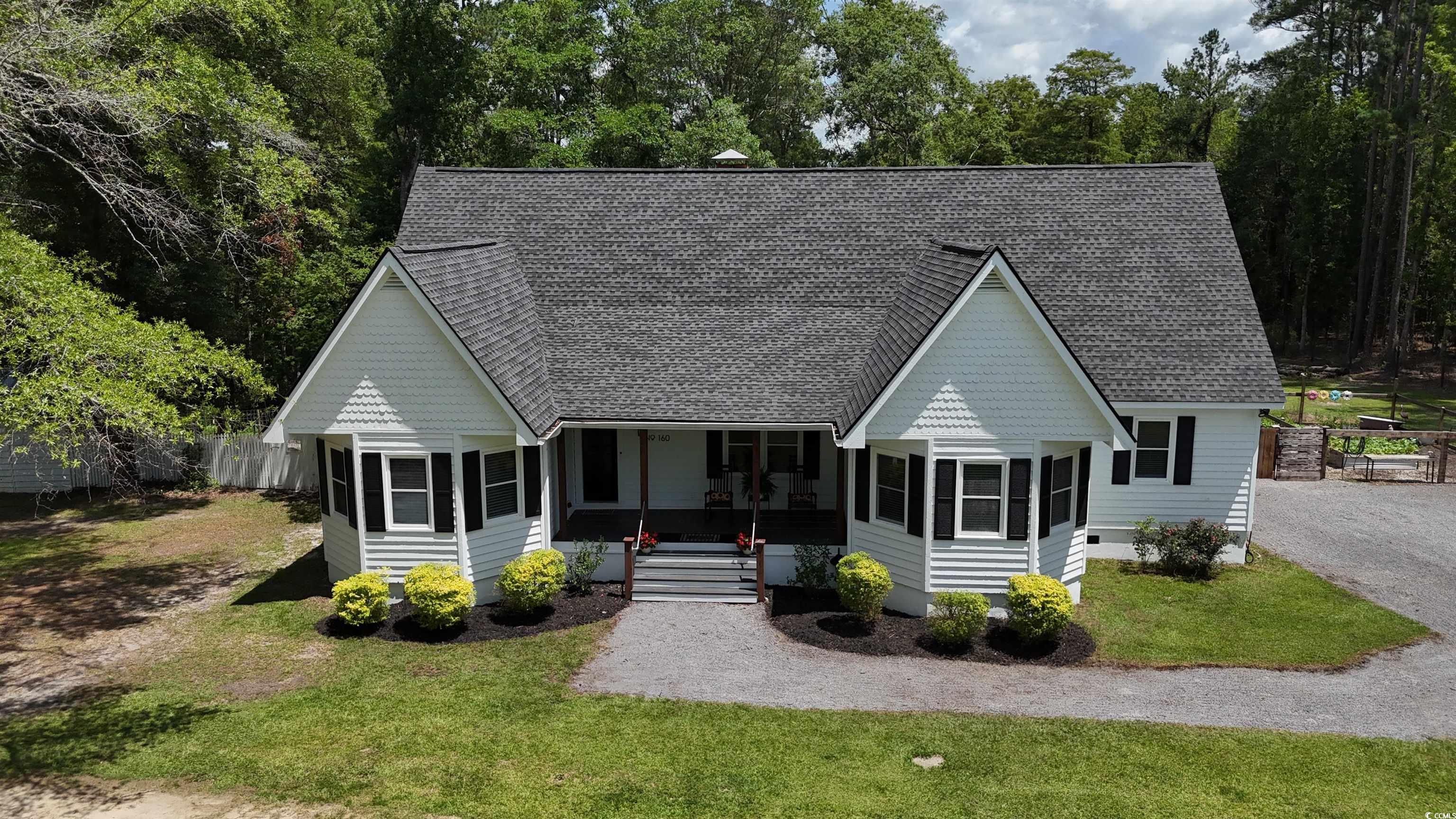 160 Comanche Dr. Property Photo 1