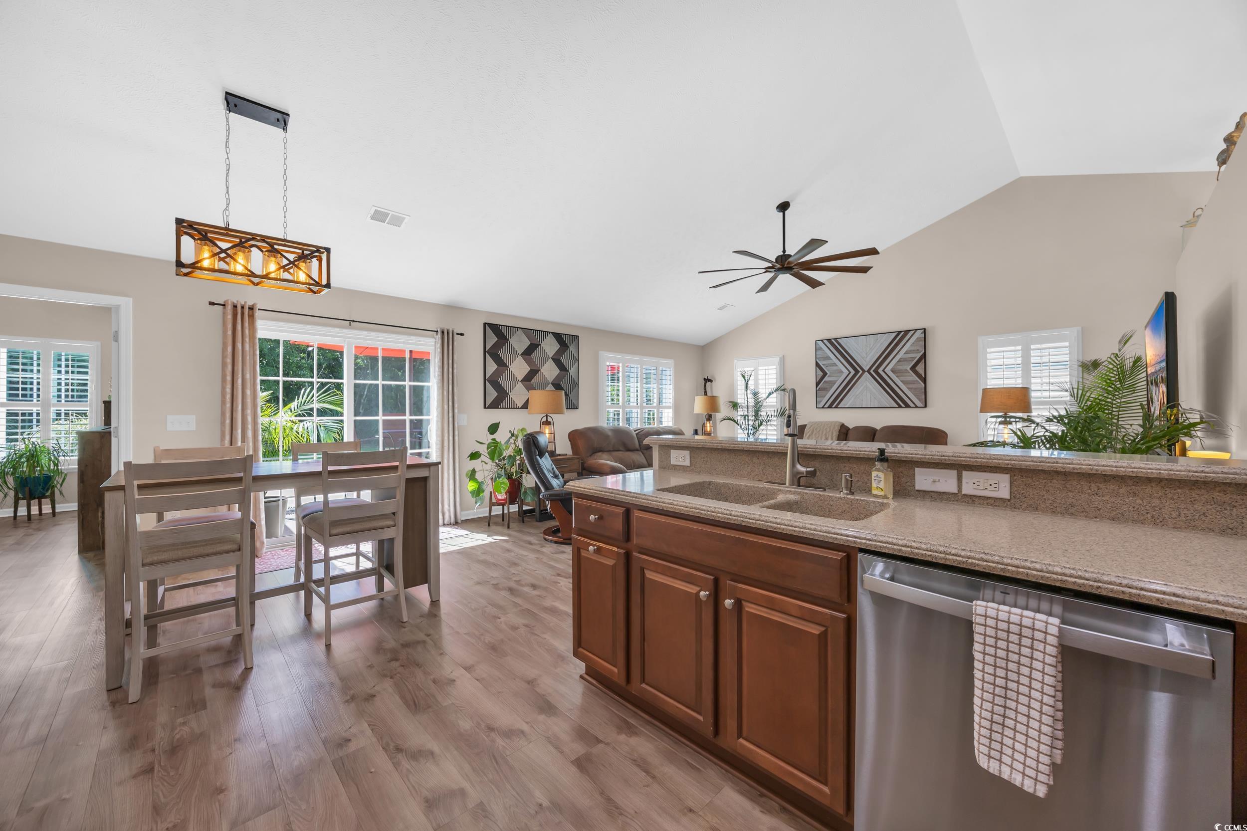 3154 Shorecrest Bay Dr. Property Photo 6