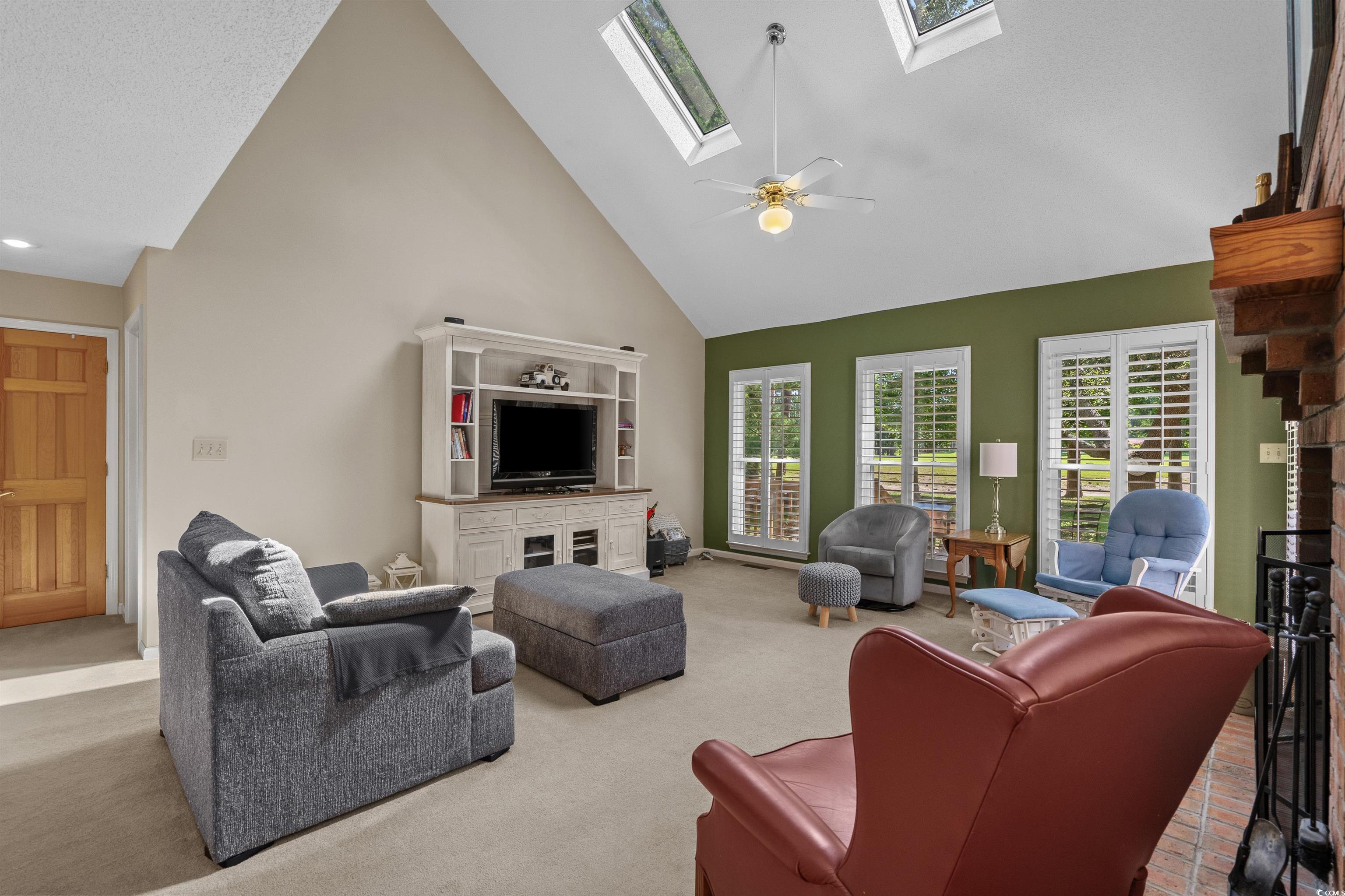 3975 River Hills Dr. Property Photo 12