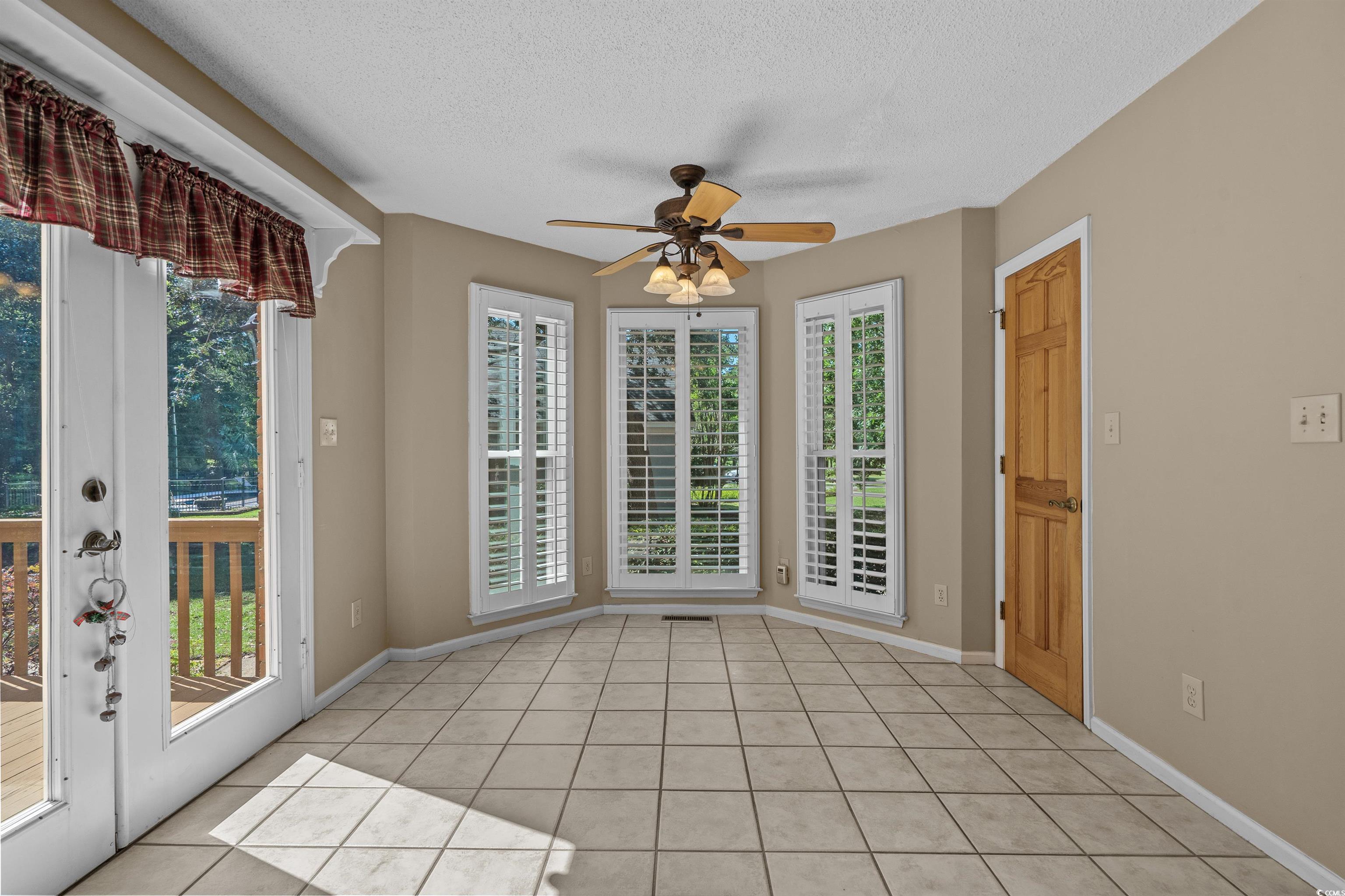 3975 River Hills Dr. Property Photo 14