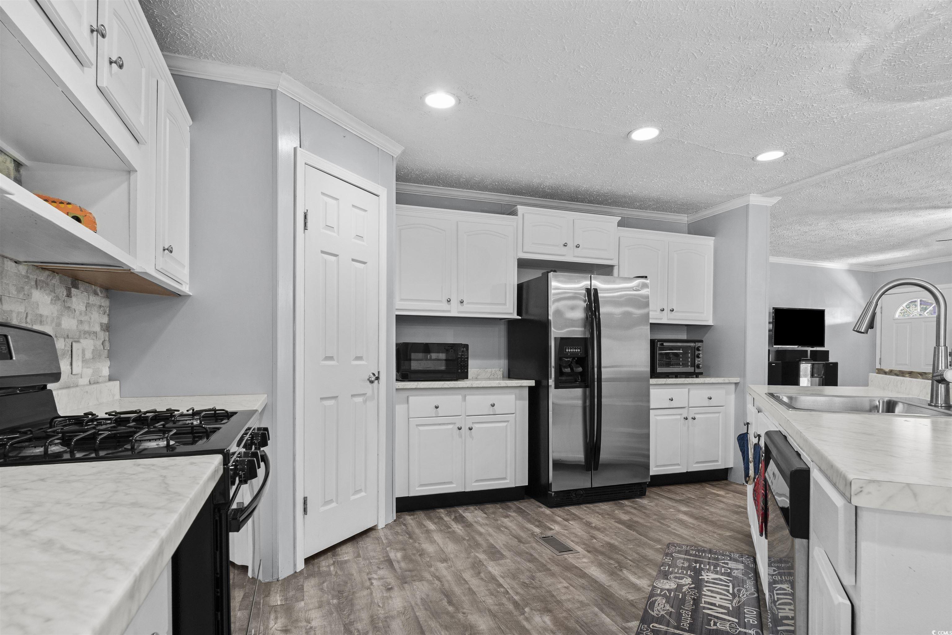 151 Kings Cove Ct. Property Photo 19