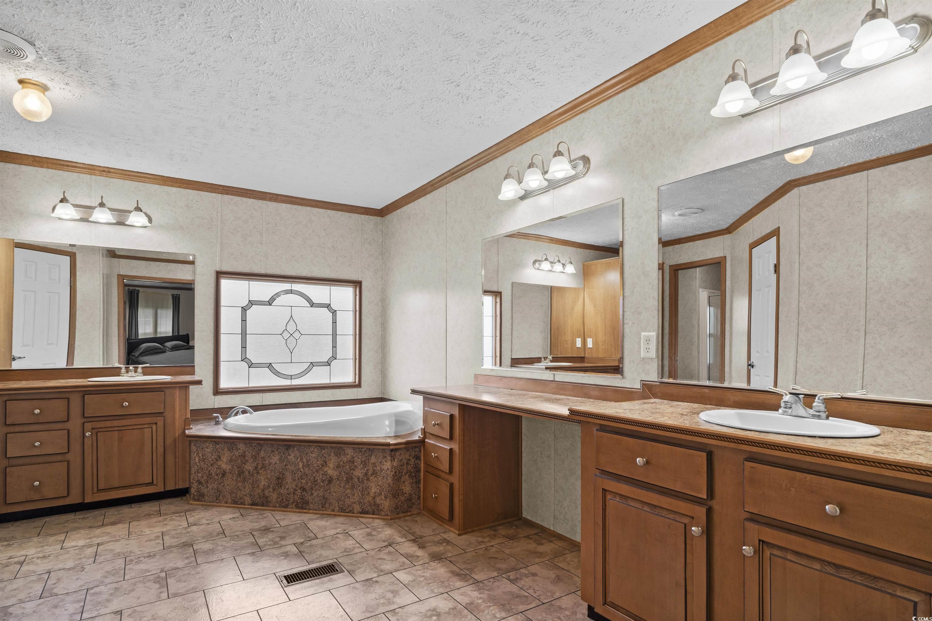 151 Kings Cove Ct. Property Photo 32