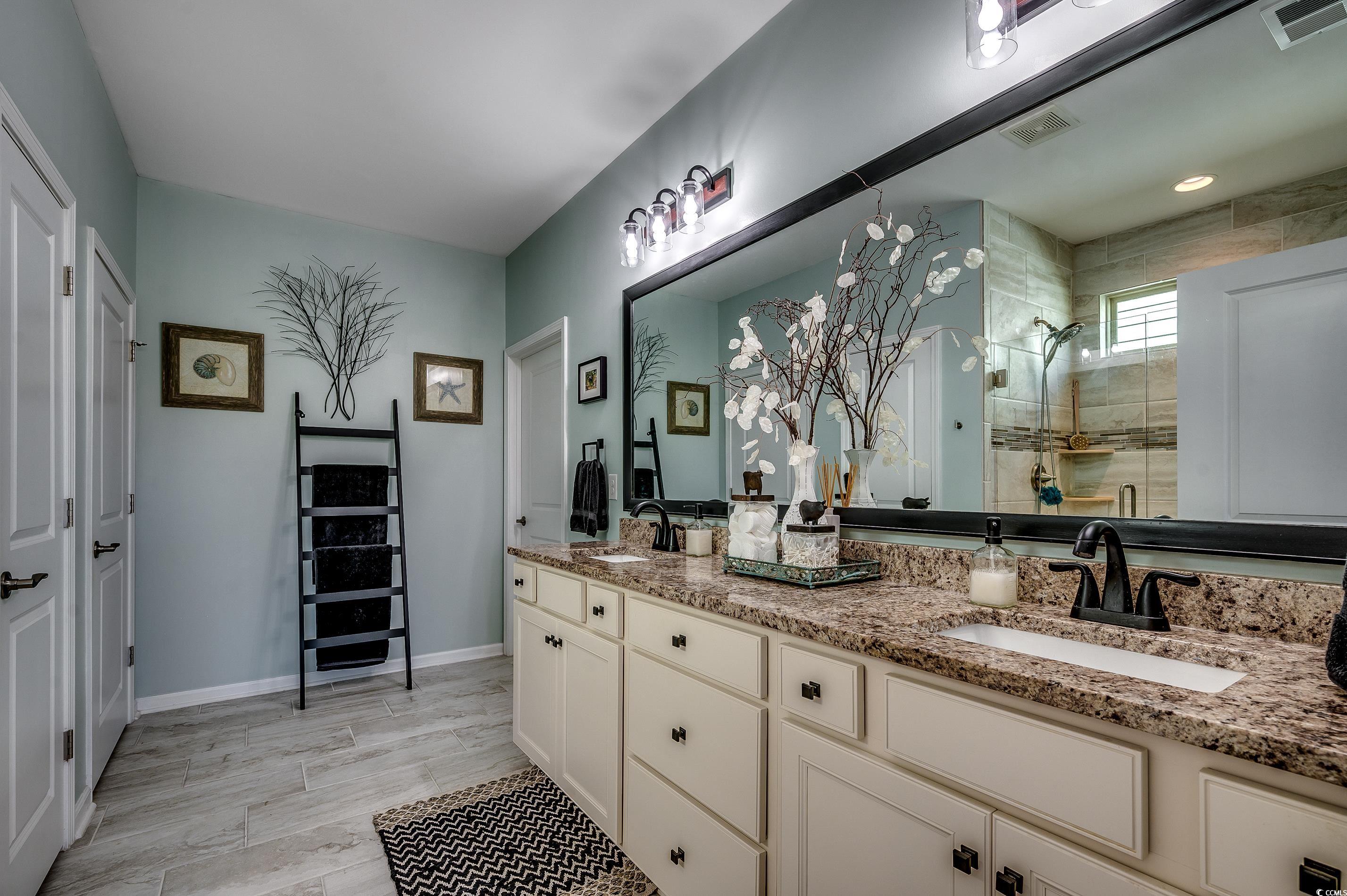 6430 Cascata Dr. Property Photo 17