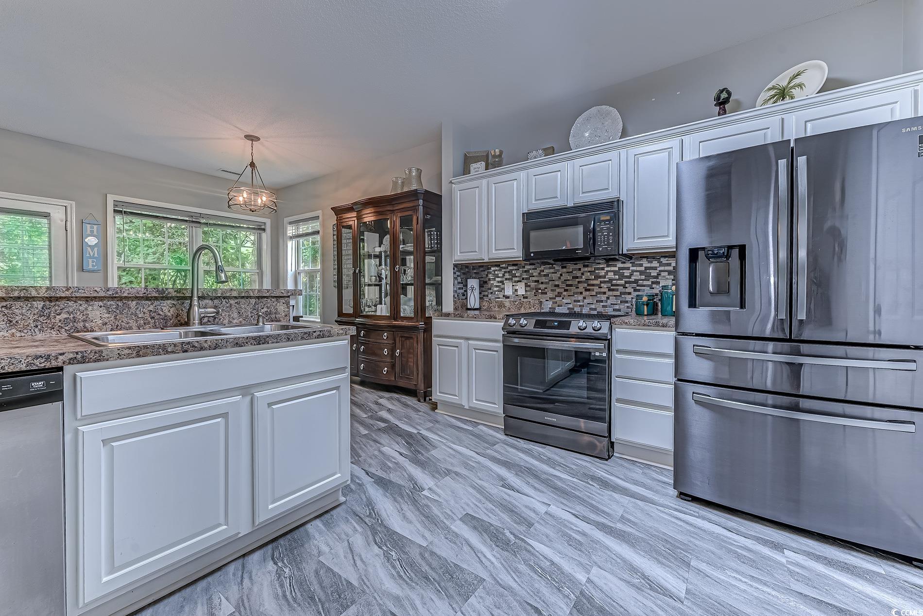 4355 Rivergate Ln. Property Photo 8