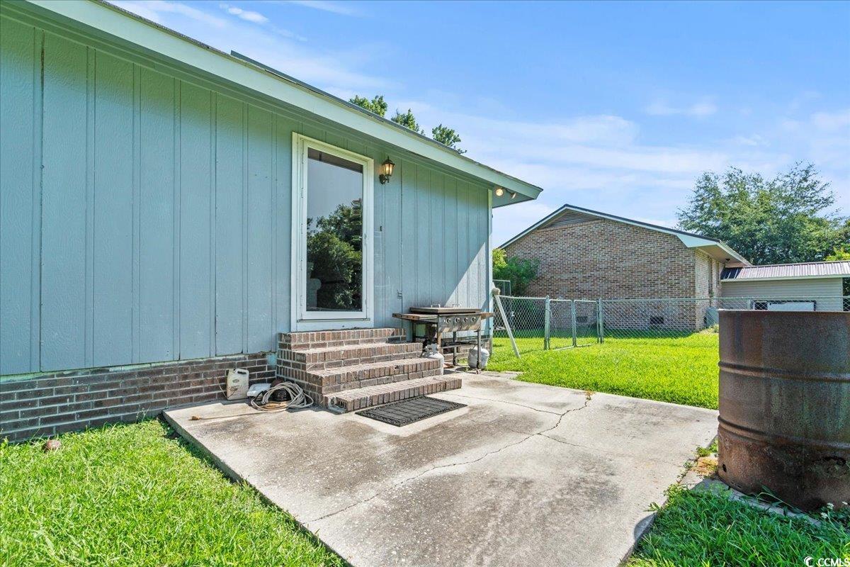 308 Sanders Ct. Property Photo 8