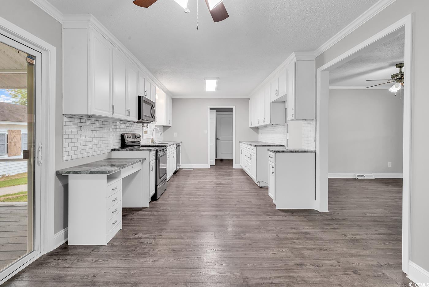 3307 Longwood Ln. Property Photo 10