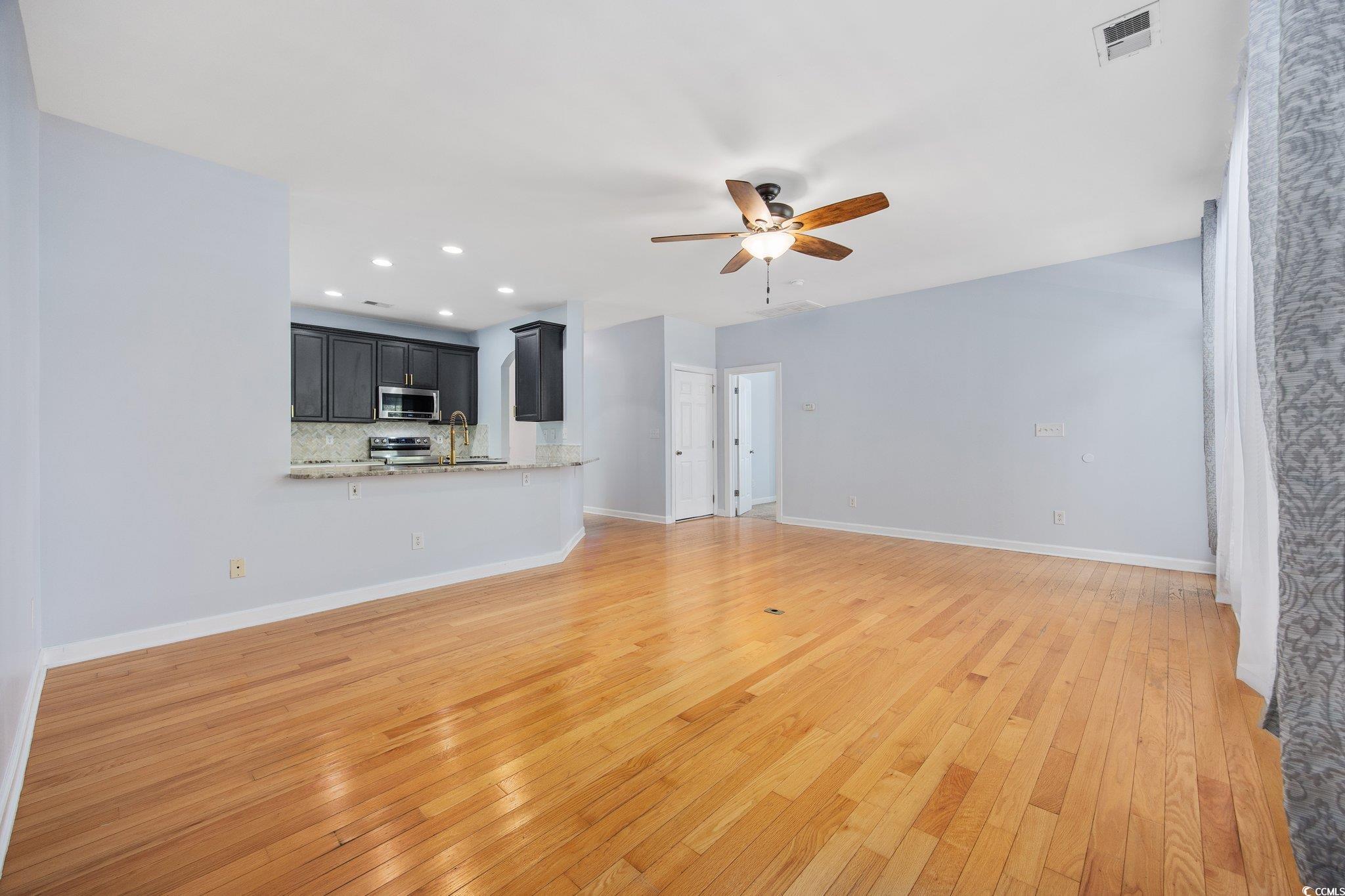 854 Falkirk St. Property Photo 5