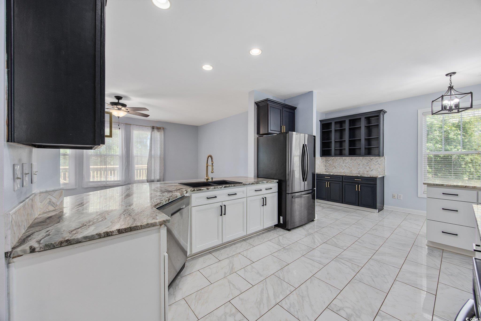 854 Falkirk St. Property Photo 10