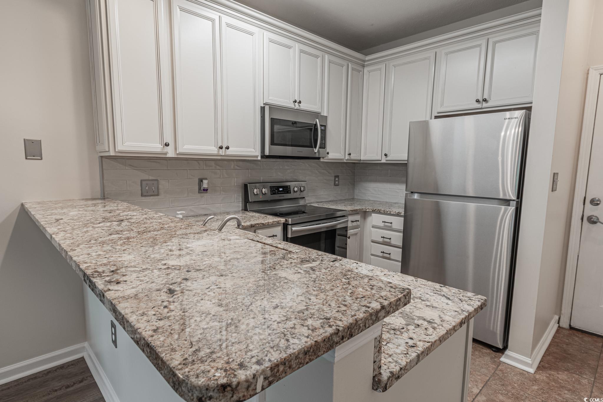 468 River Oak Dr. Property Photo 7