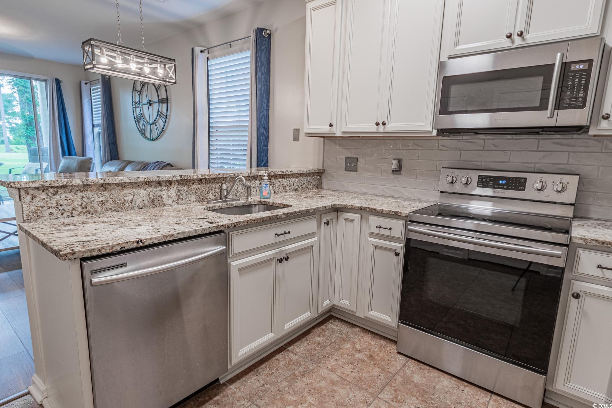 468 River Oak Dr. Property Photo 8