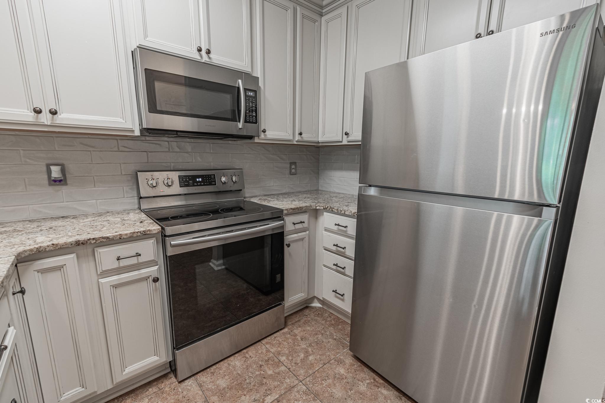 468 River Oak Dr. Property Photo 9