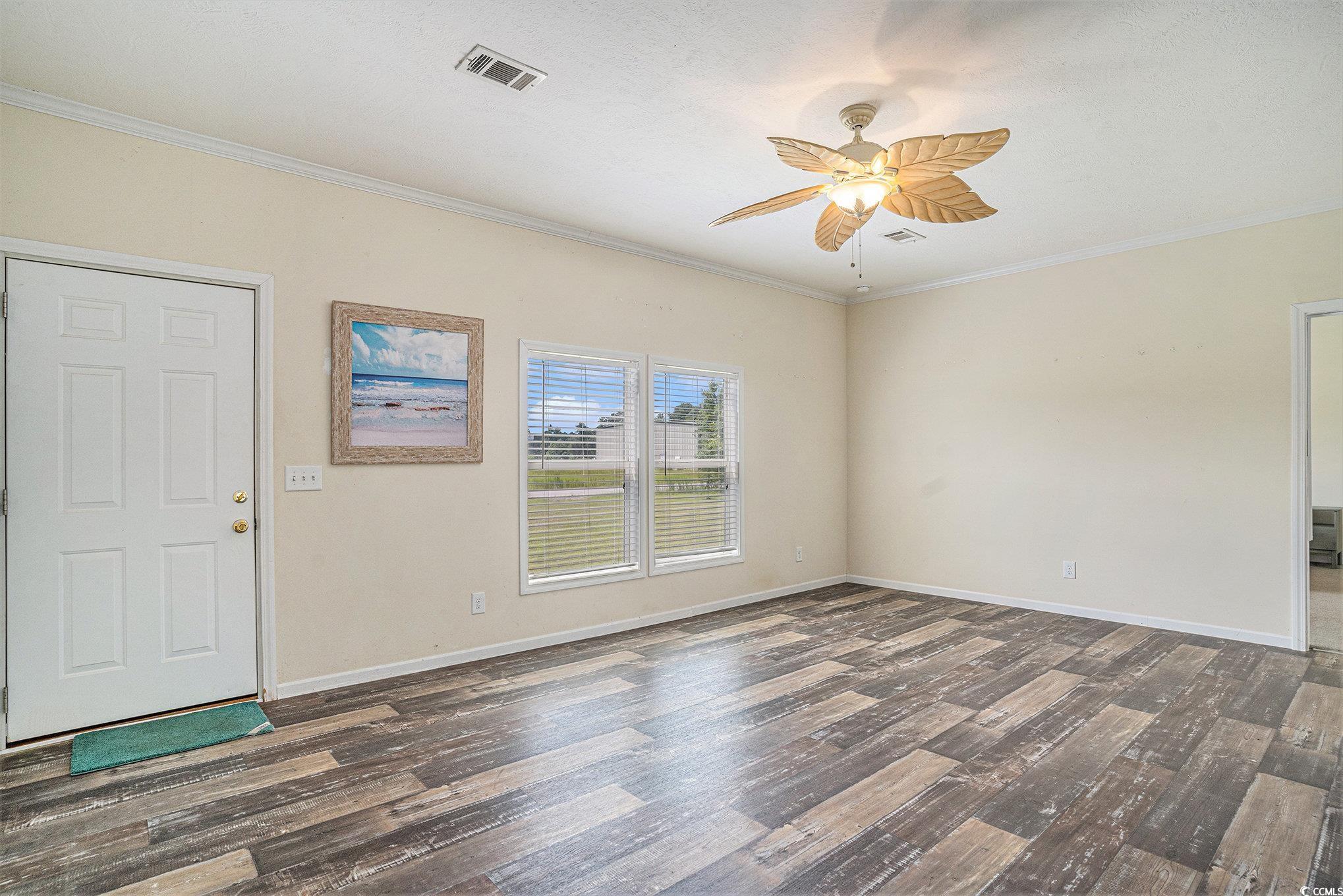 580 Circle M Rd. Property Photo 6