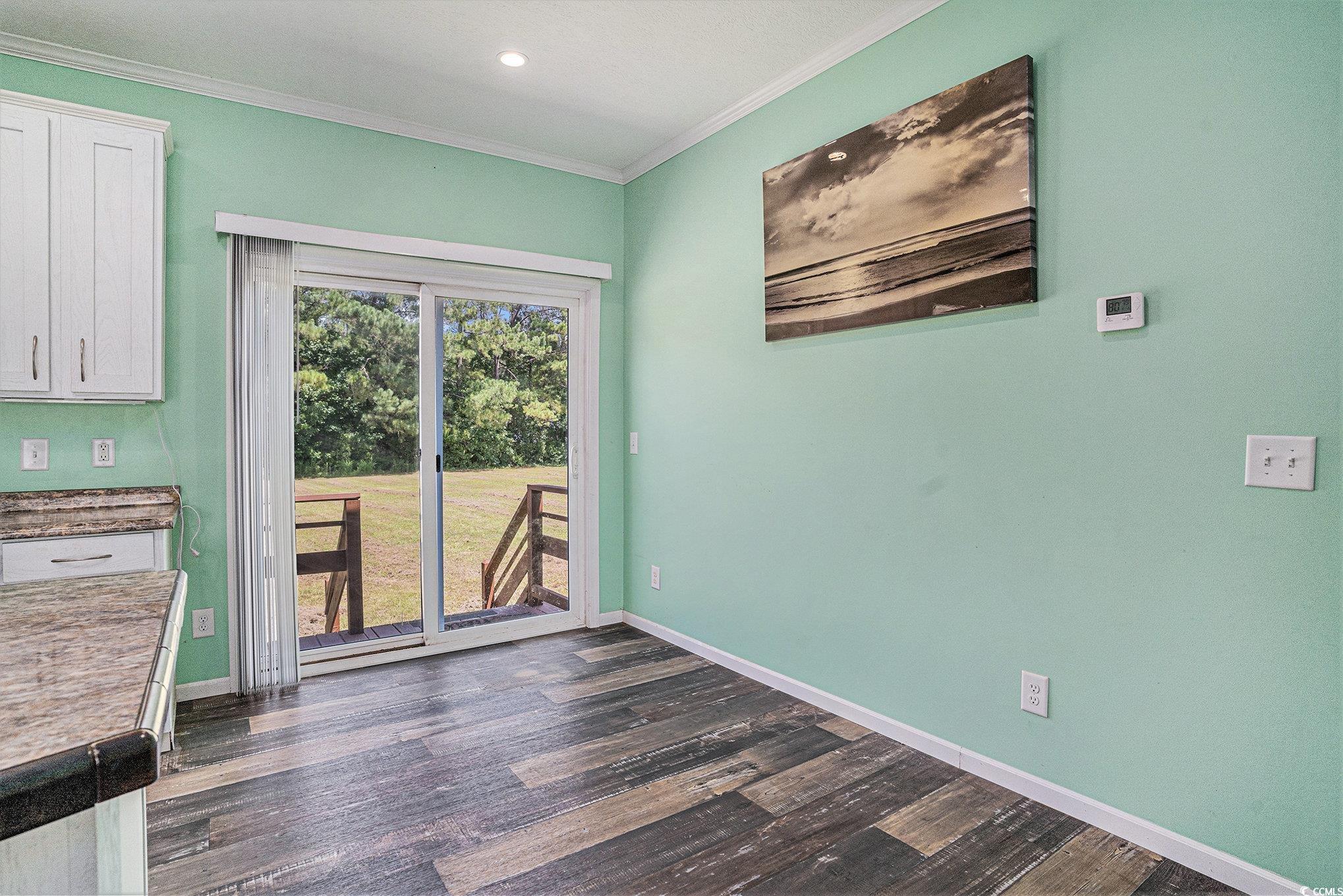 580 Circle M Rd. Property Photo 10