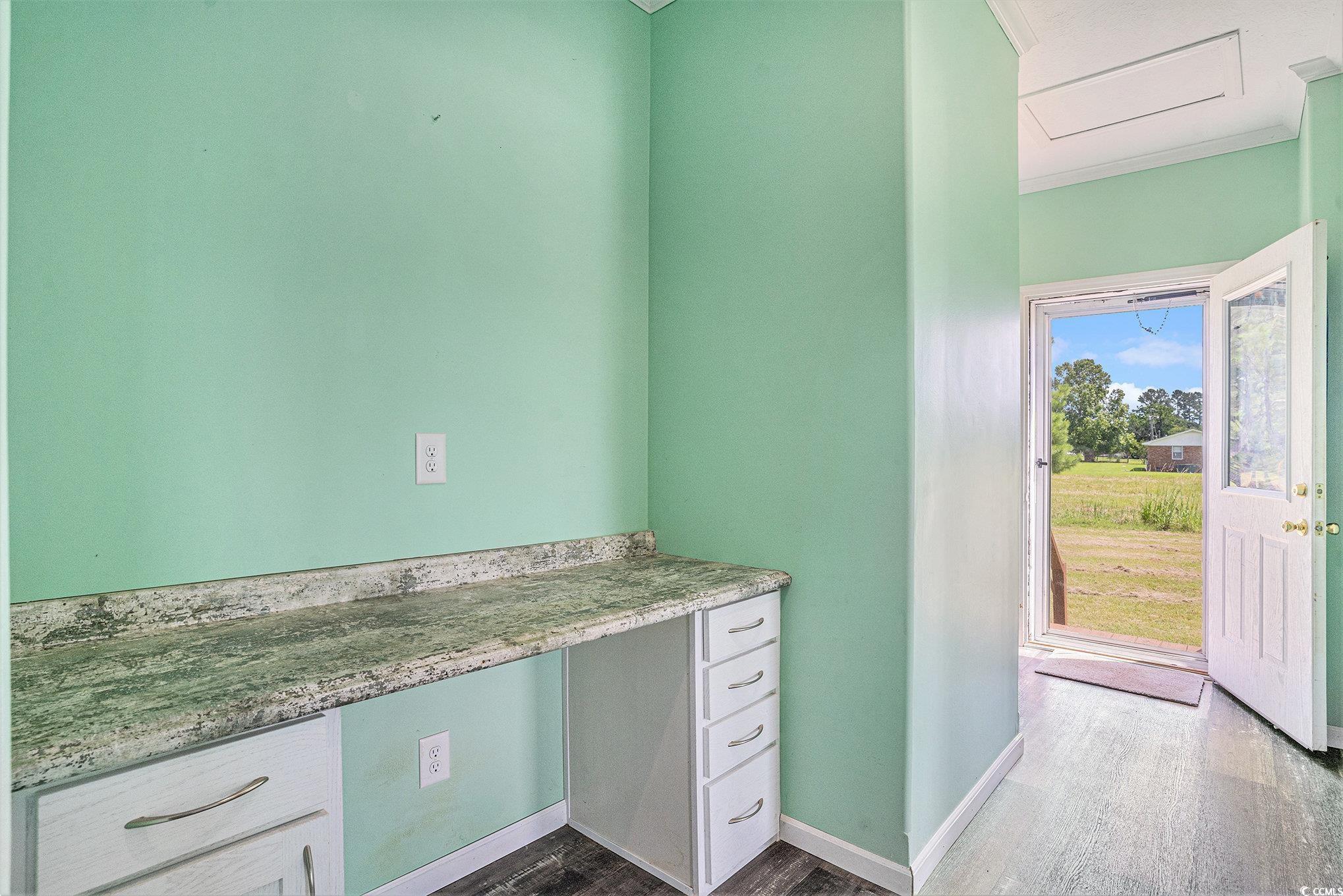 580 Circle M Rd. Property Photo 15