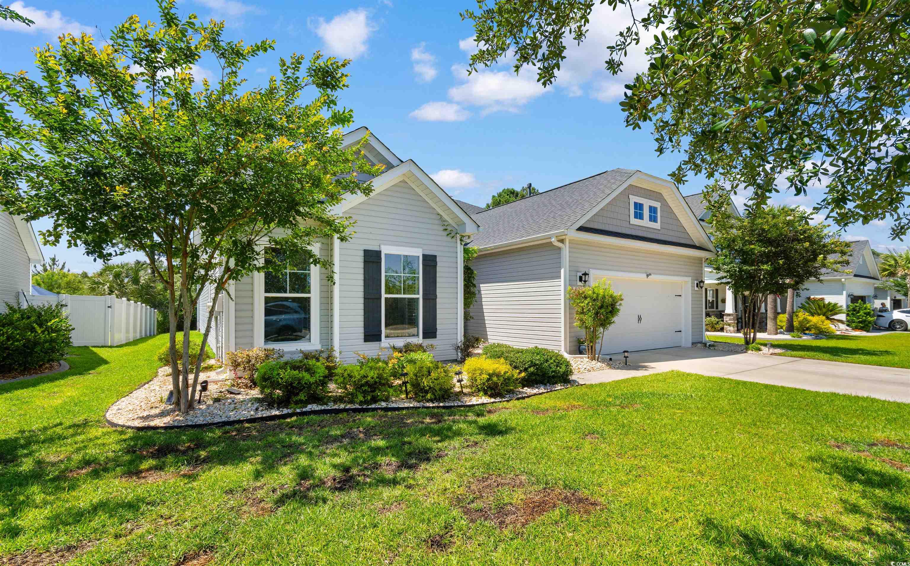 3647 Diamond Stars Way Property Photo 2