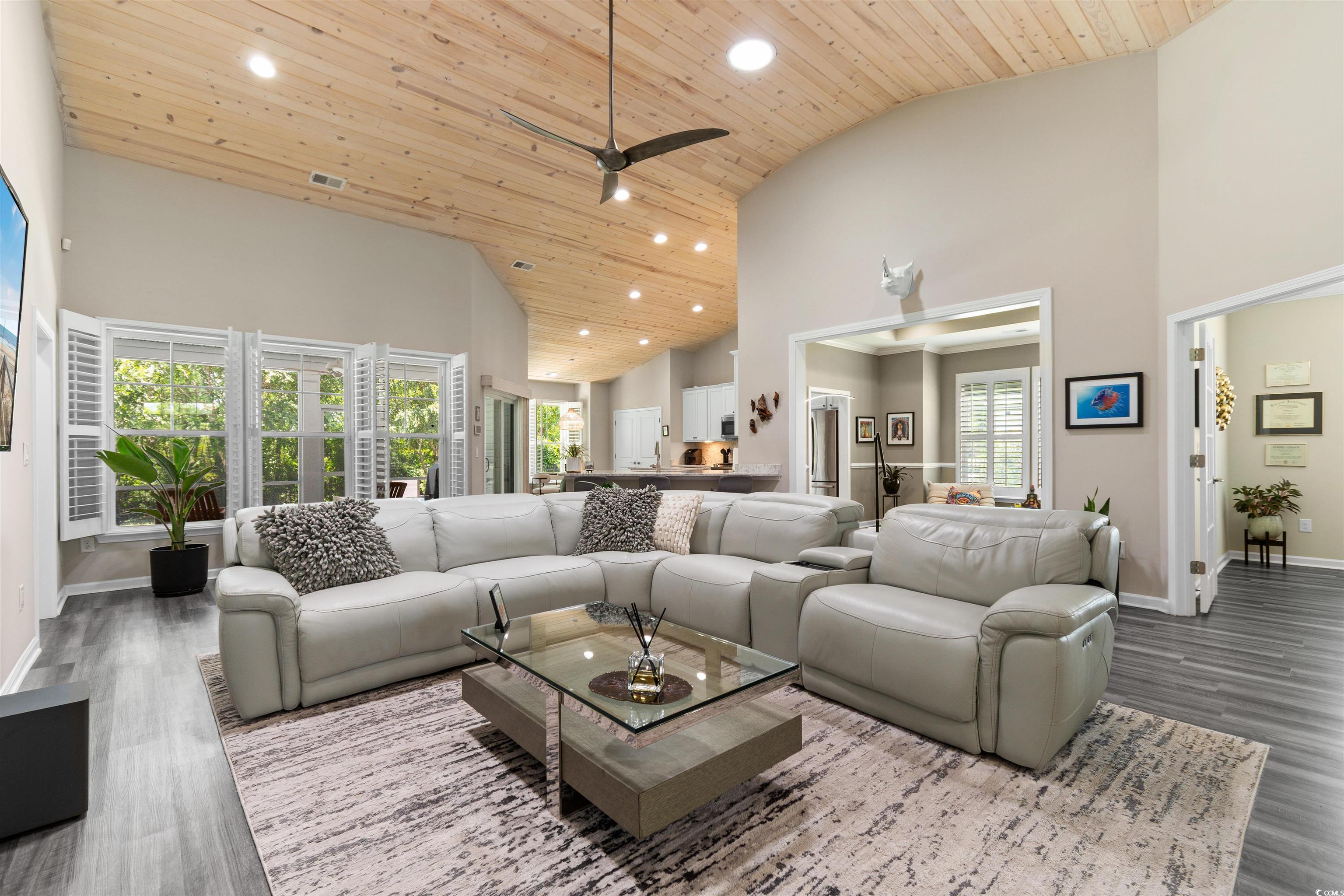 3647 Diamond Stars Way Property Photo 11