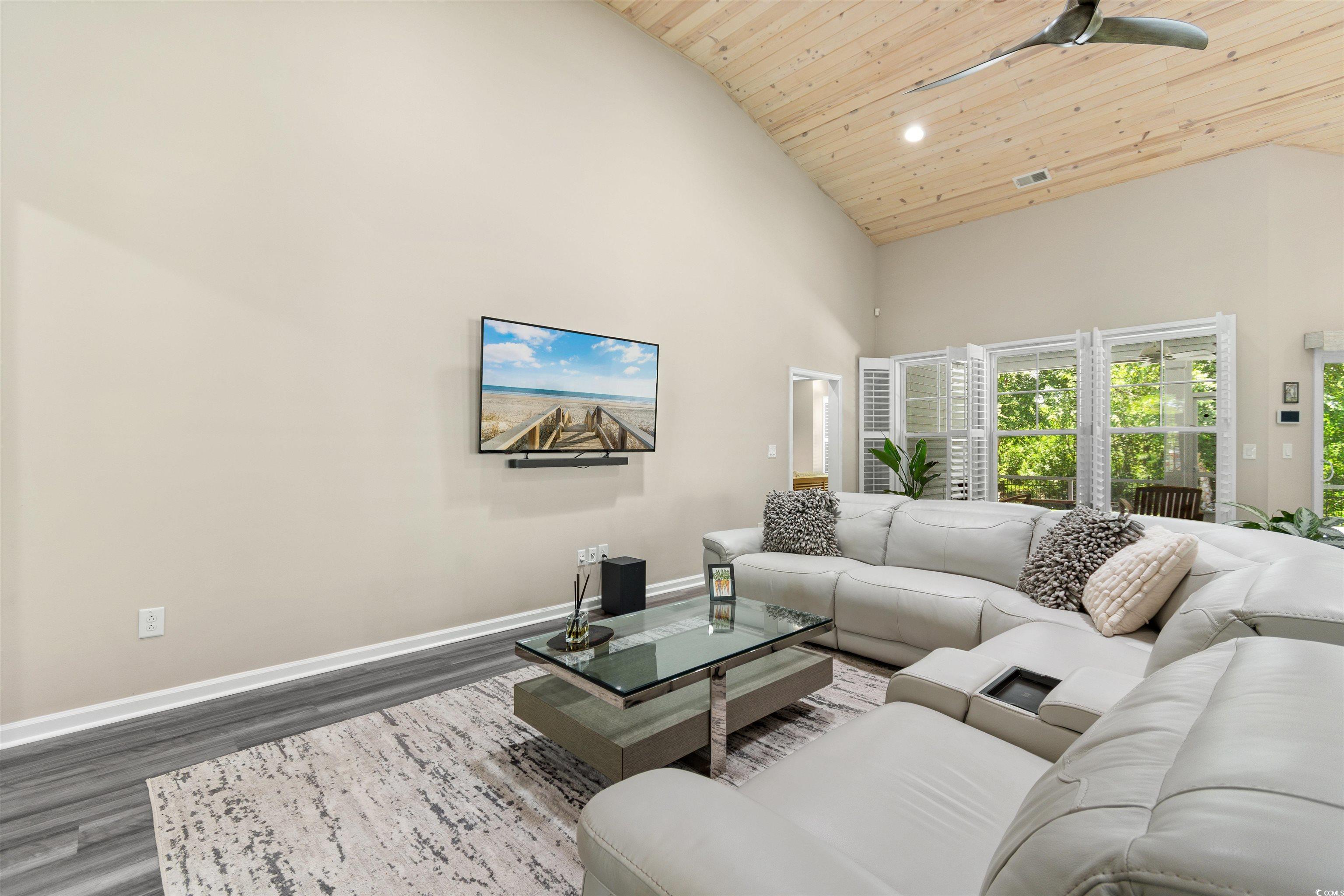 3647 Diamond Stars Way Property Photo 13