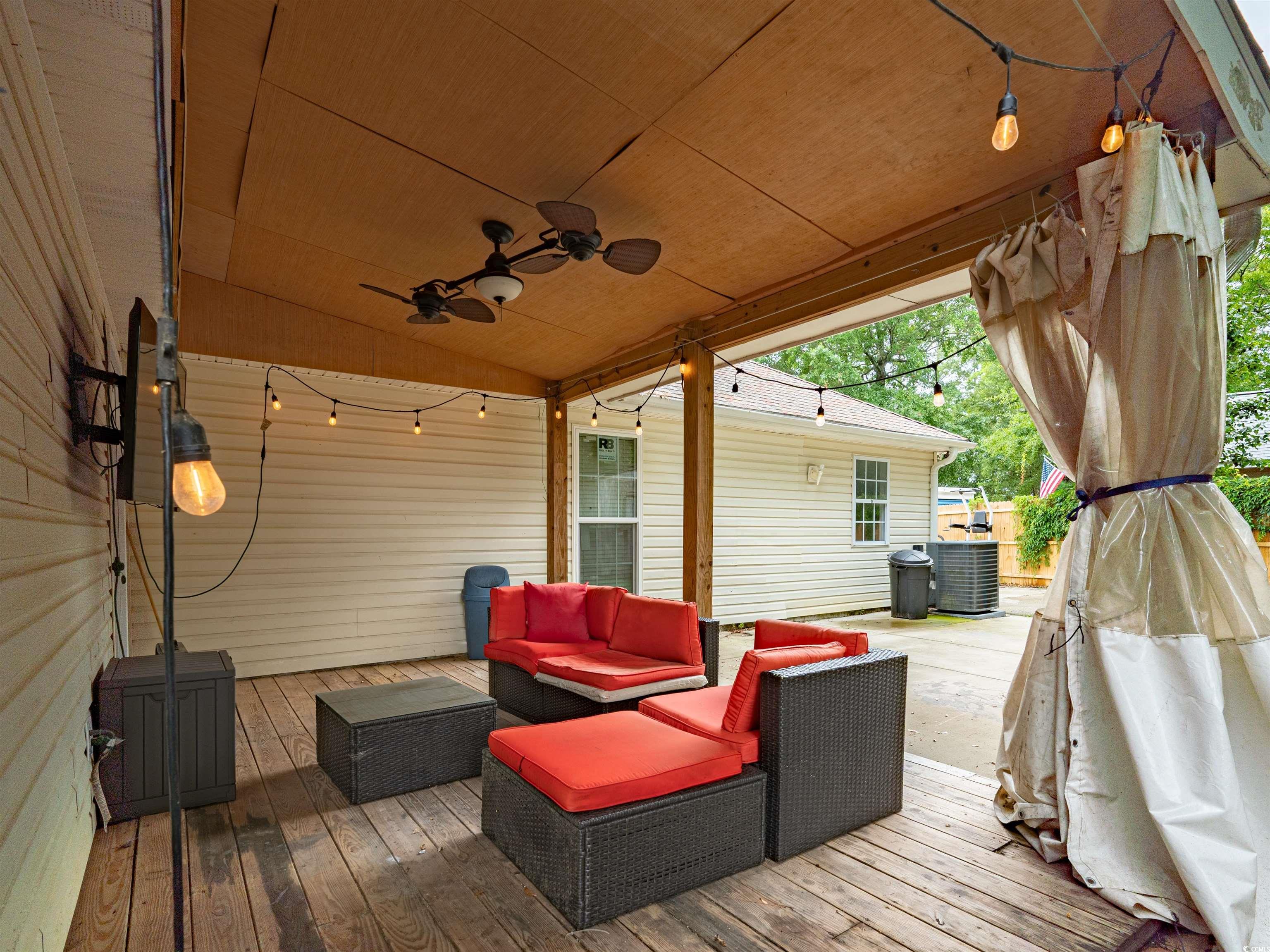 6936 Woodhaven Dr. Property Photo 3