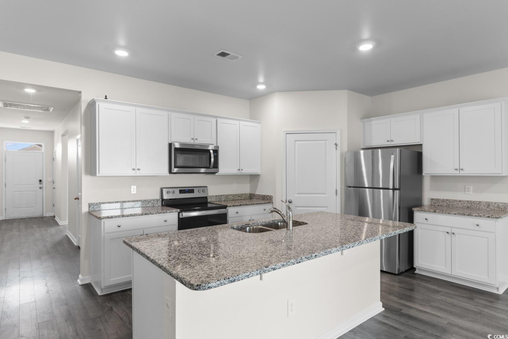 1128 Sennema Circle Property Photo 8