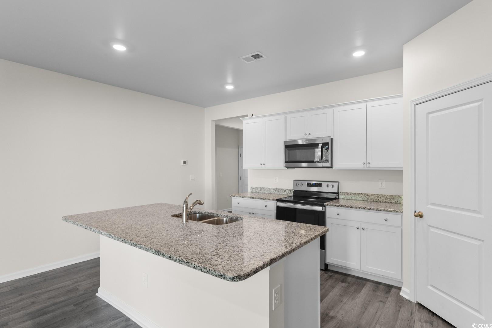 1128 Sennema Circle Property Photo 9