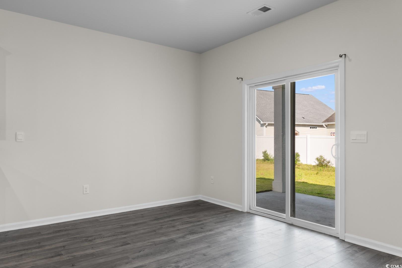 1128 Sennema Circle Property Photo 12