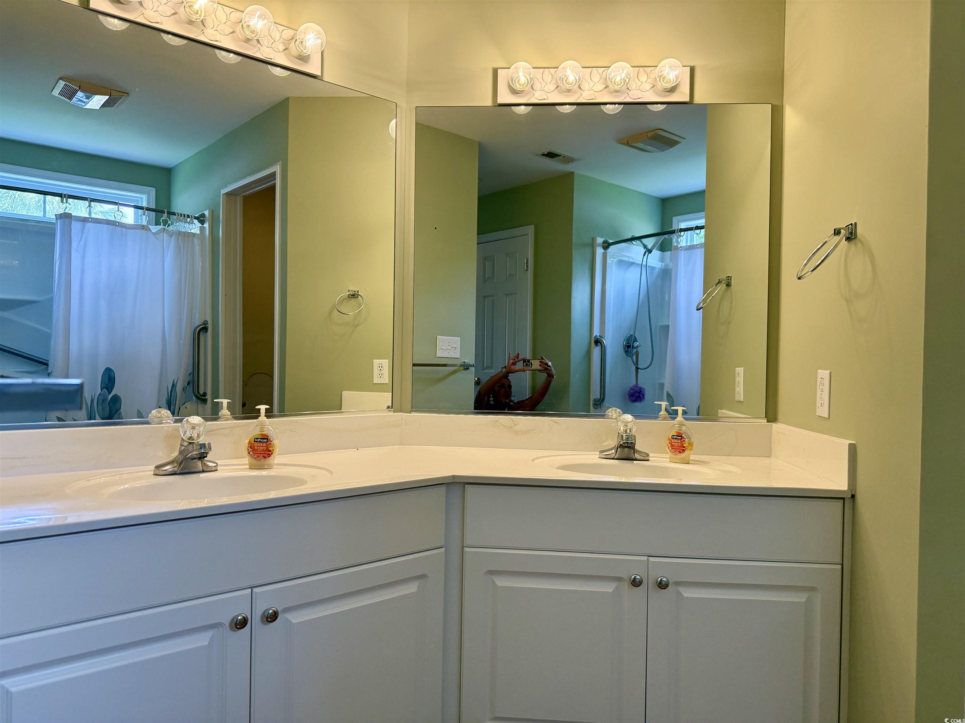 233 Melody Gardens Dr. Property Photo 18