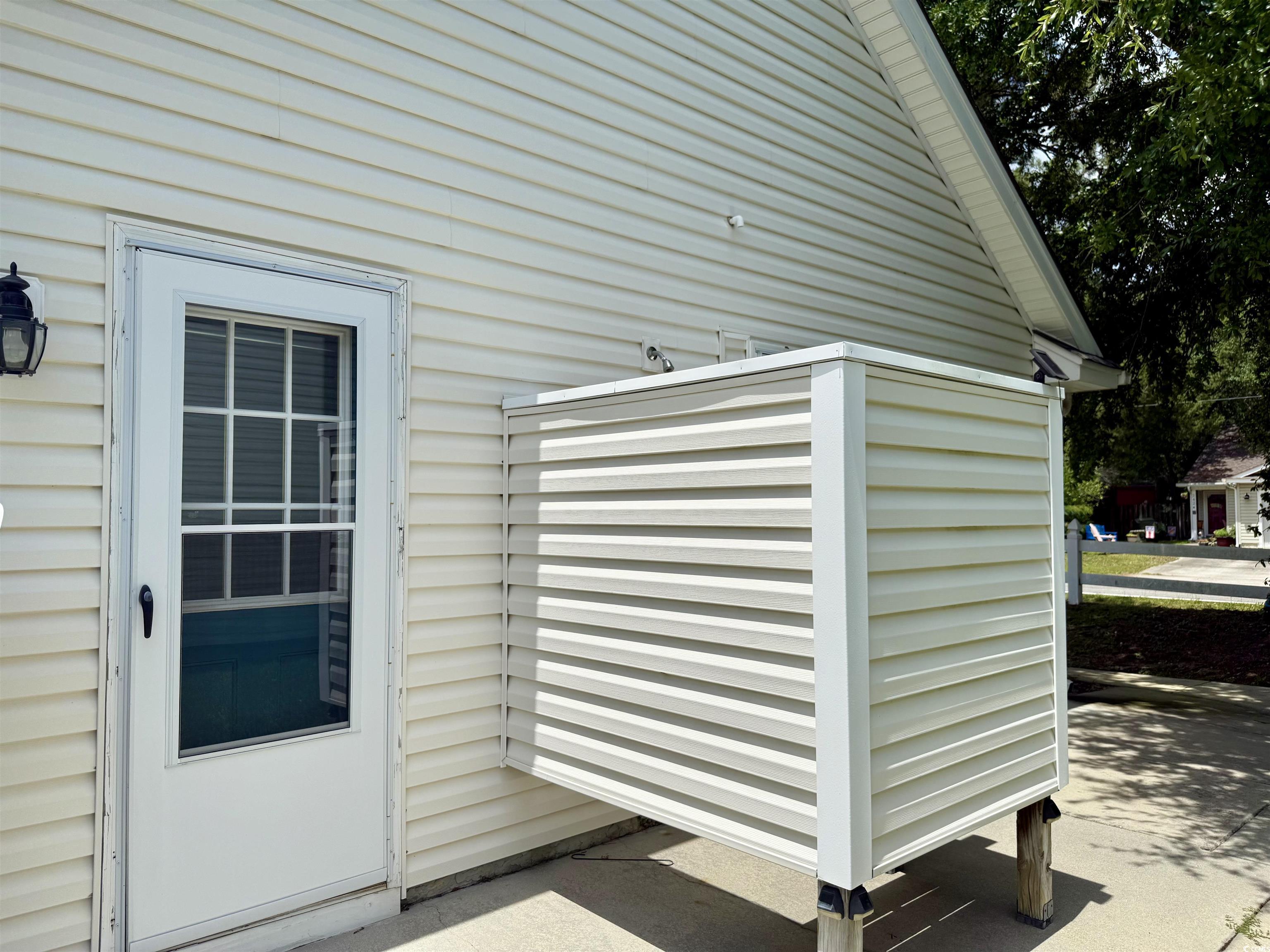 233 Melody Gardens Dr. Property Photo 27