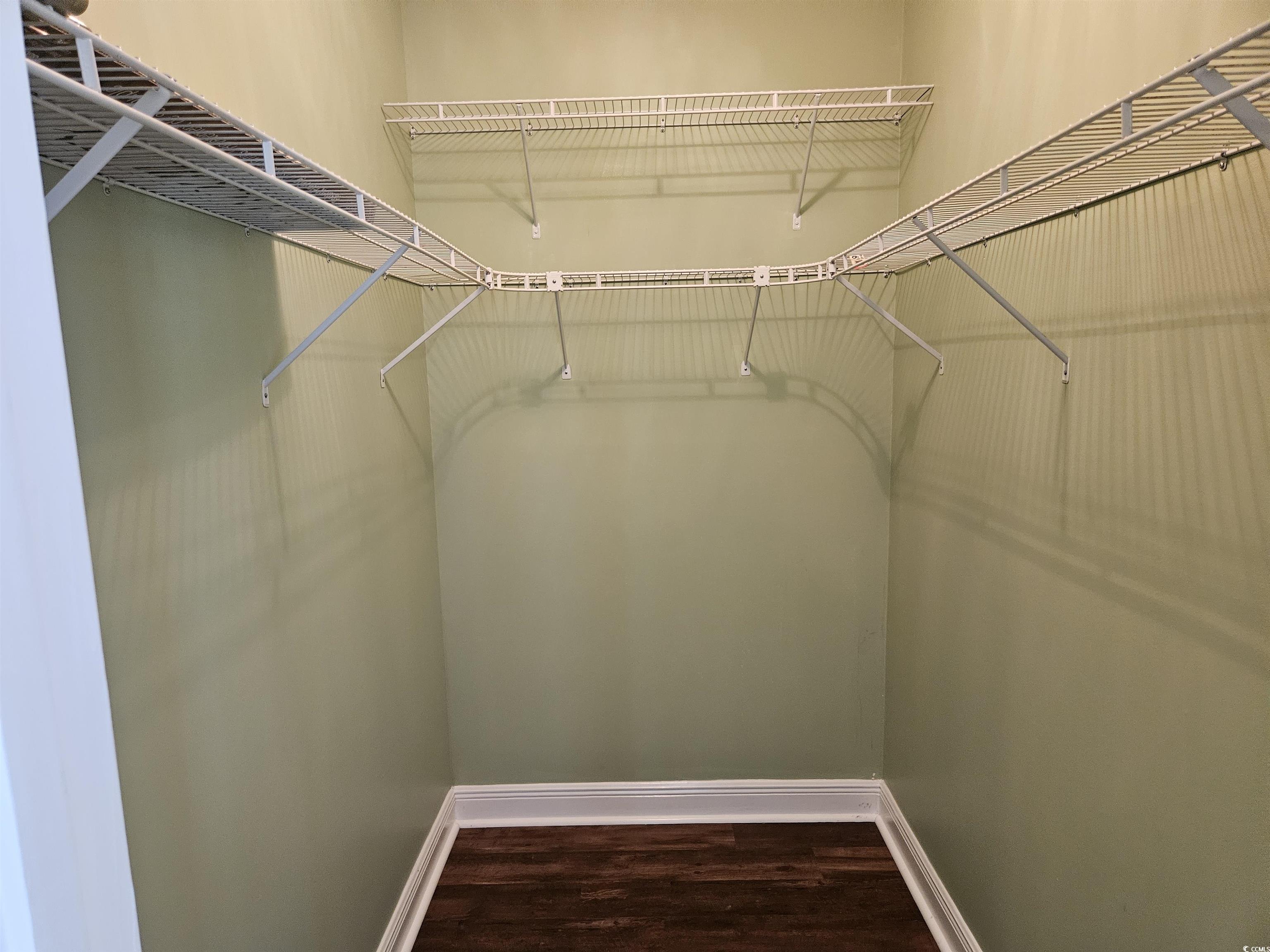 1028 Cherry Tree Ln. Property Photo 15