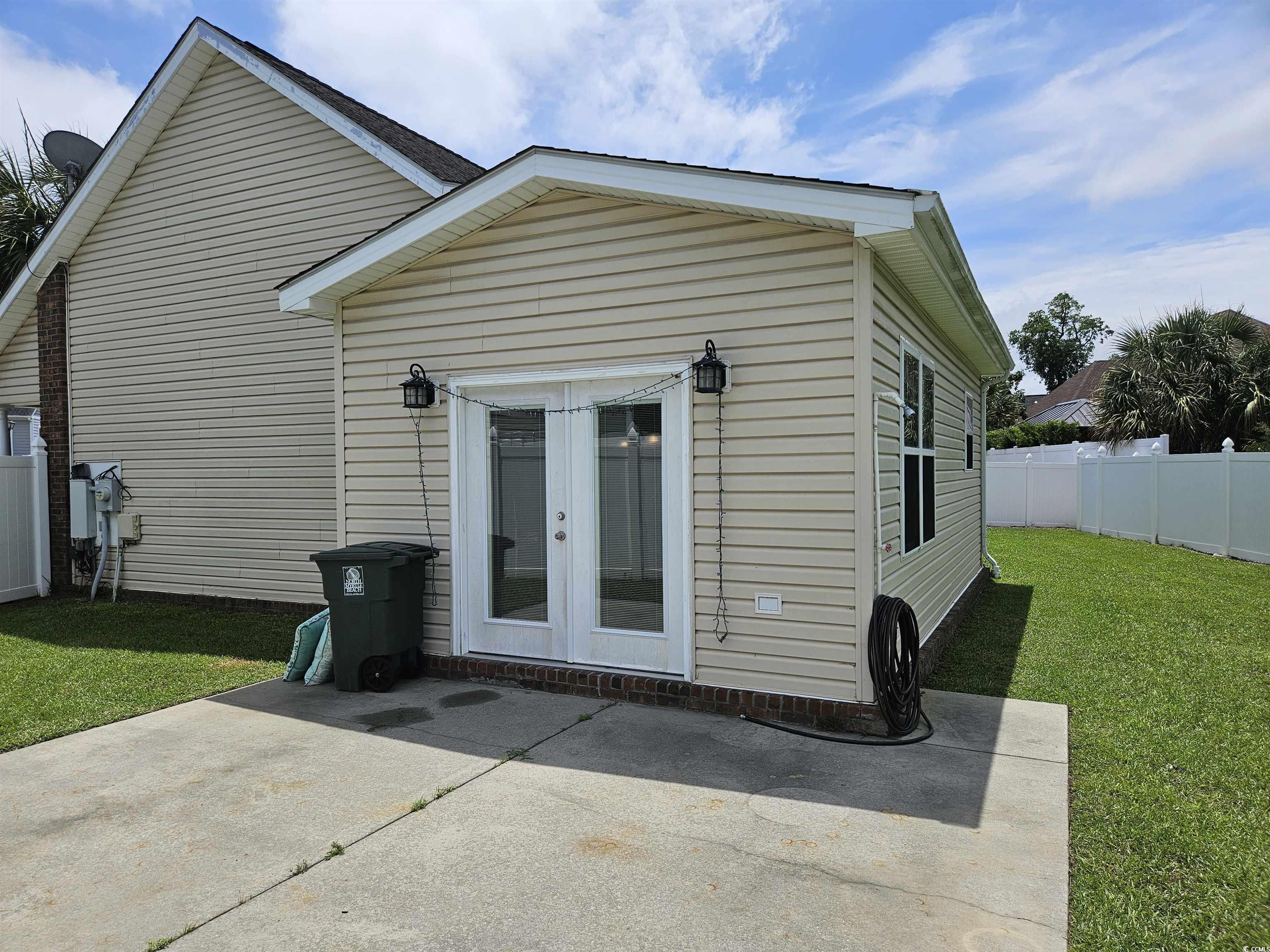 1028 Cherry Tree Ln. Property Photo 27